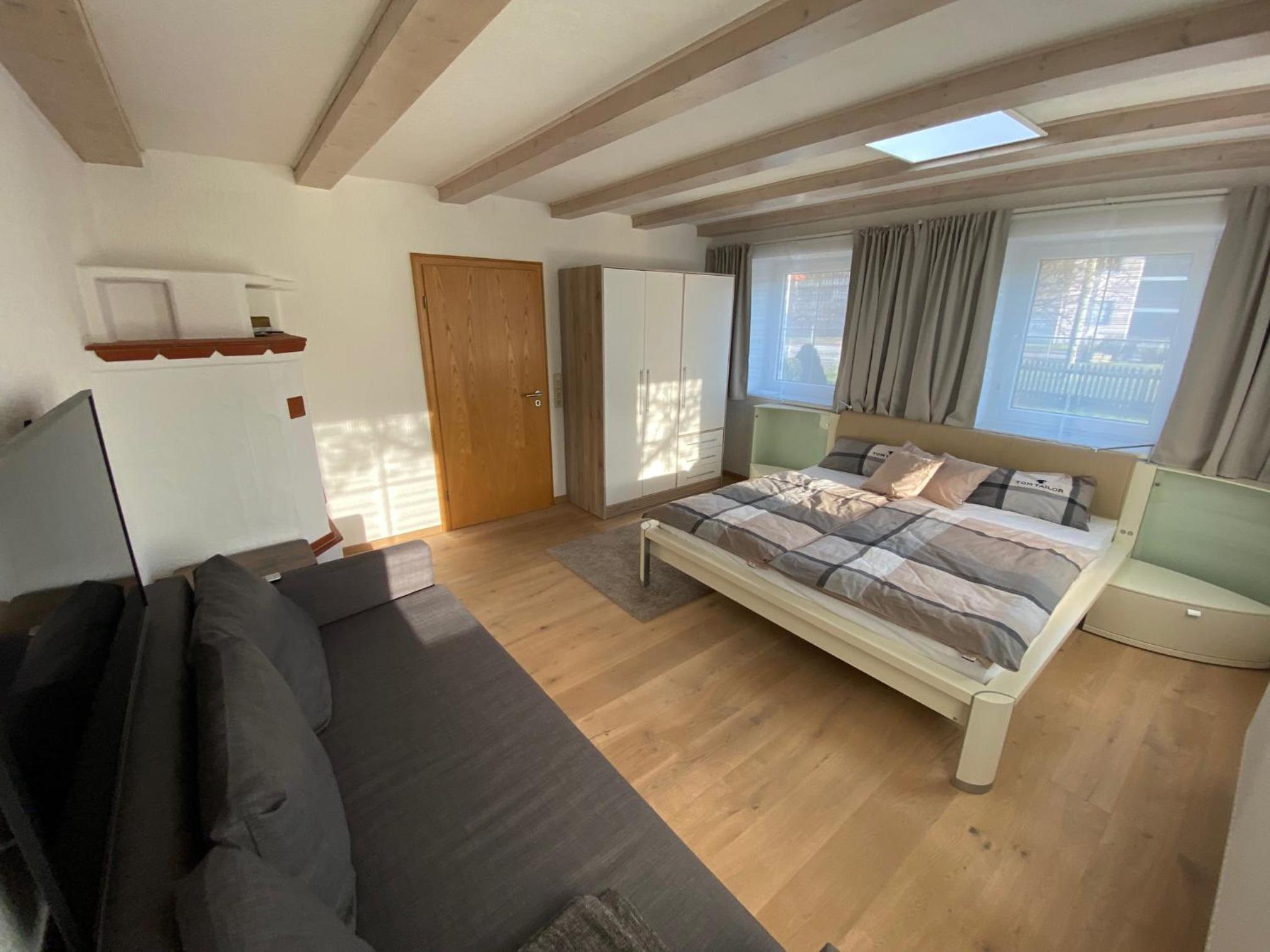 Family Room - Photo 1