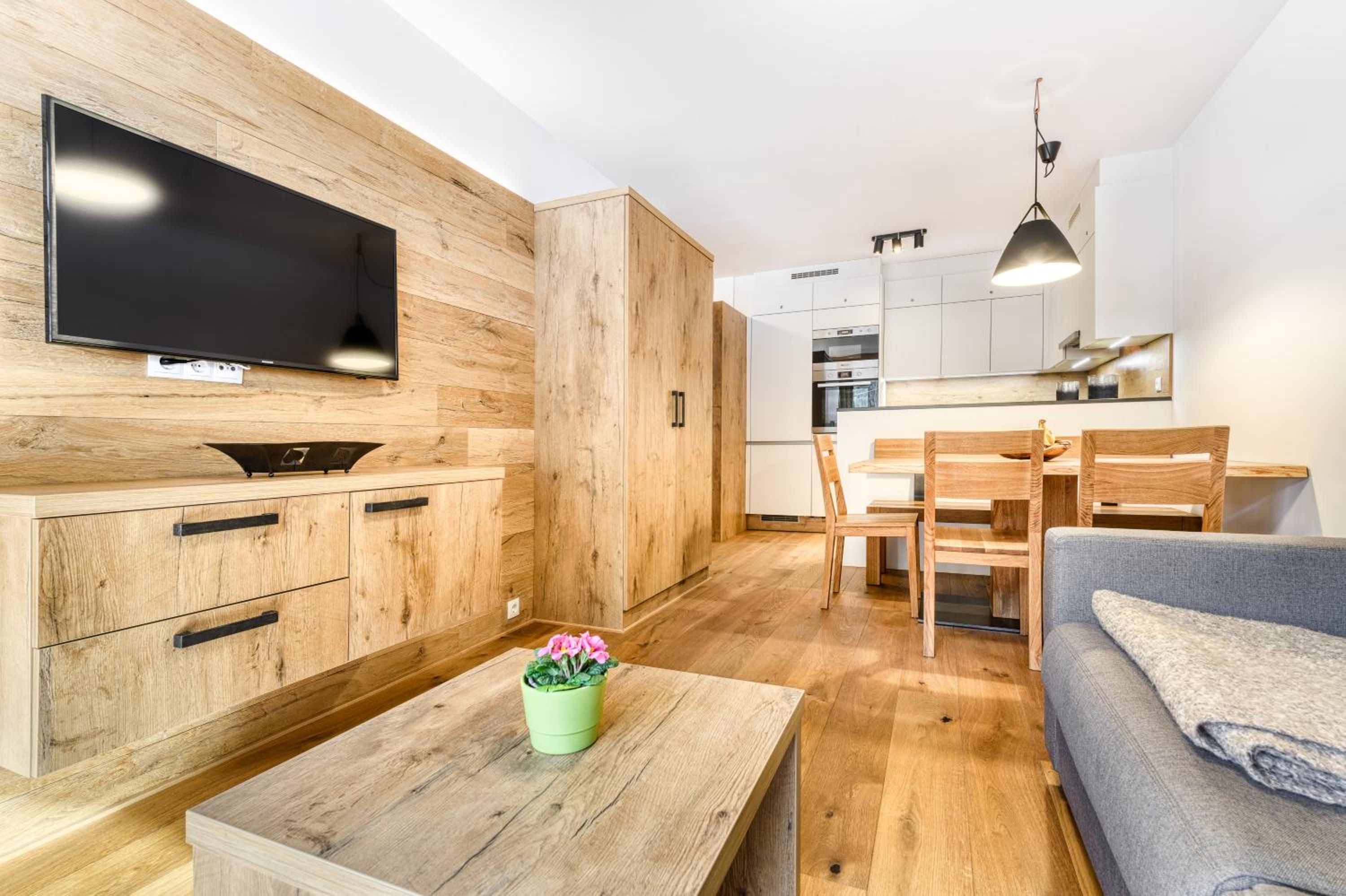 One-Bedroom Apartment - Edelweiss