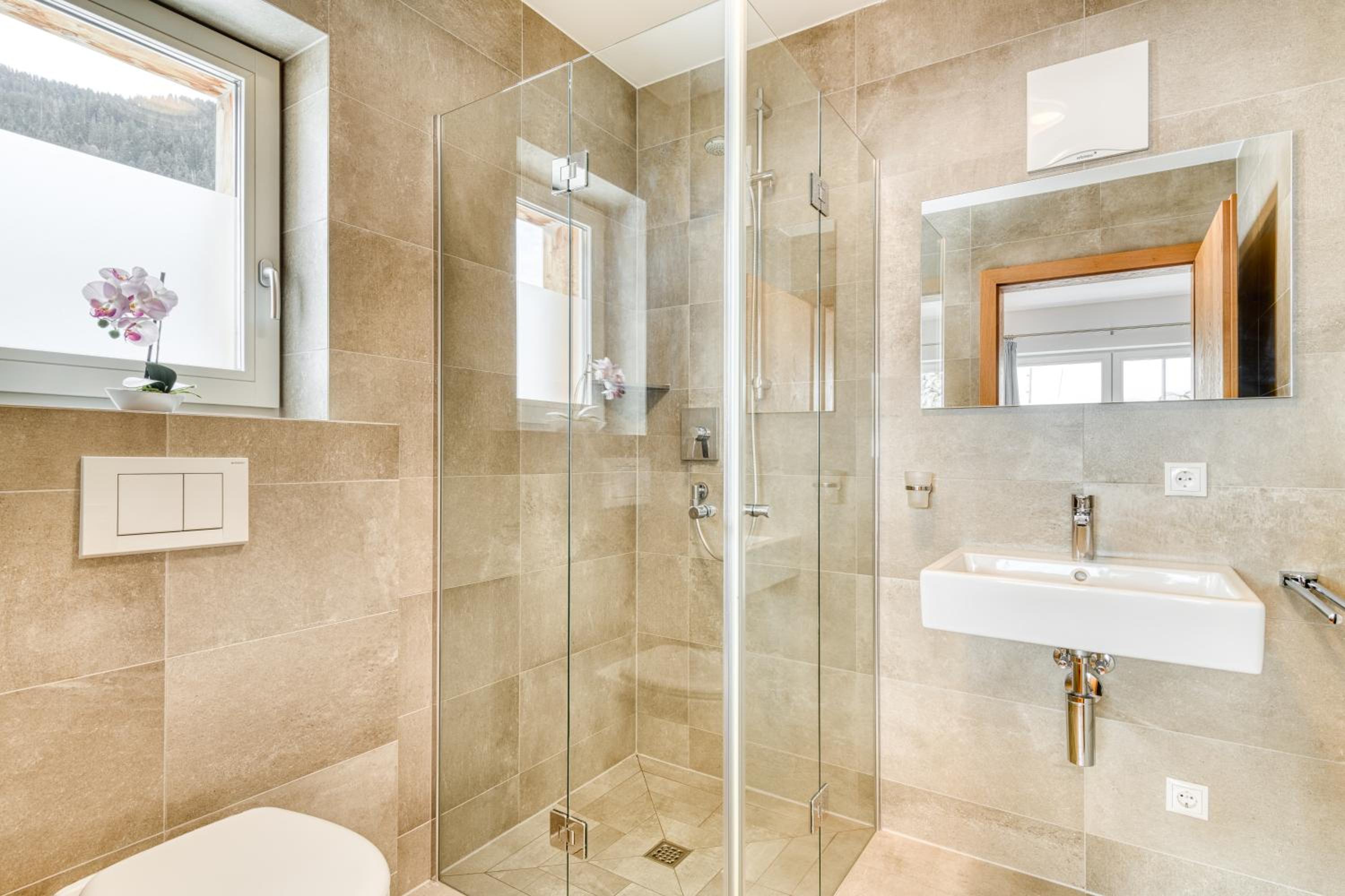 One-Bedroom Apartment - Alpenrose
