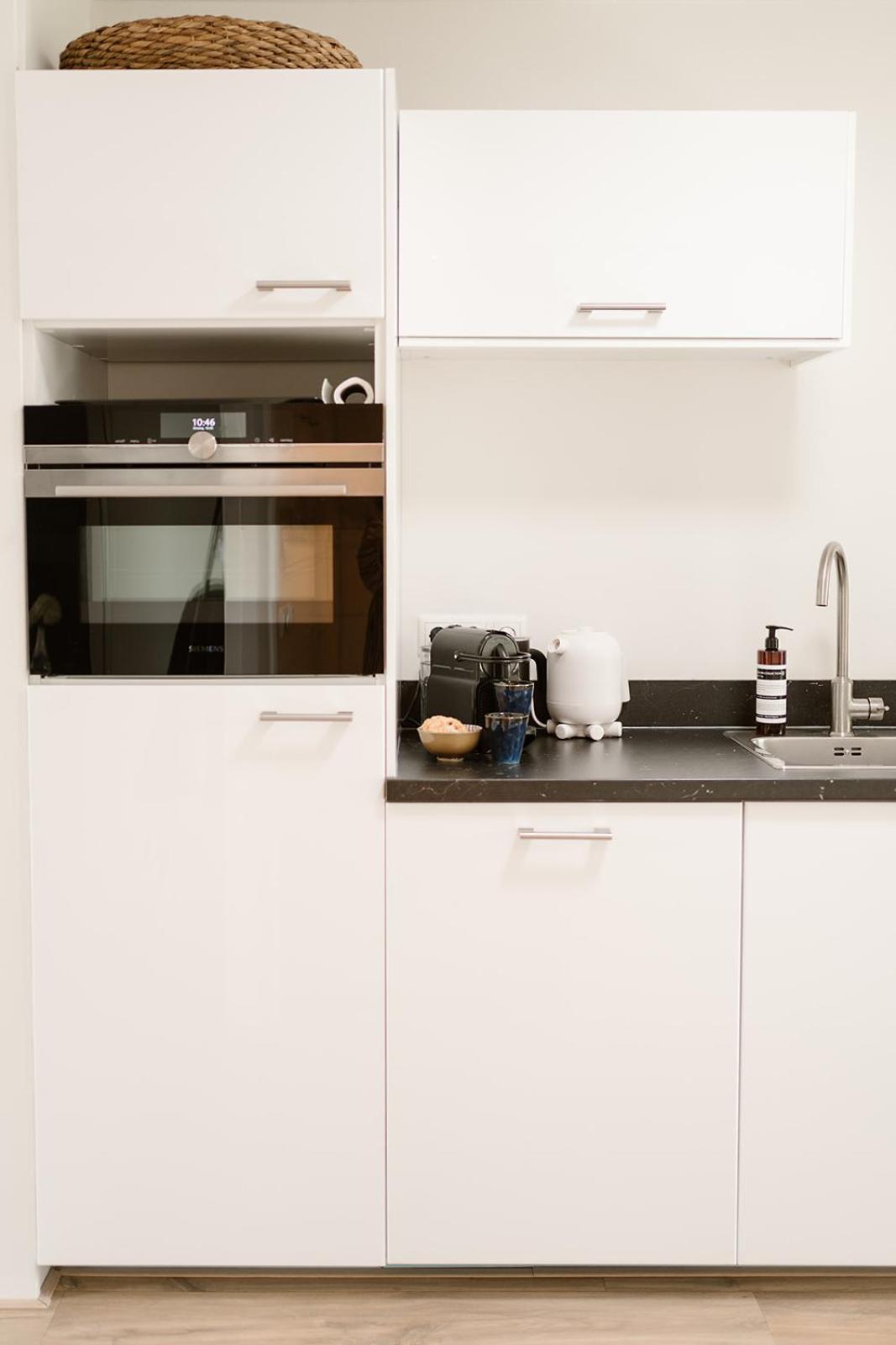 One-Bedroom House photo 3