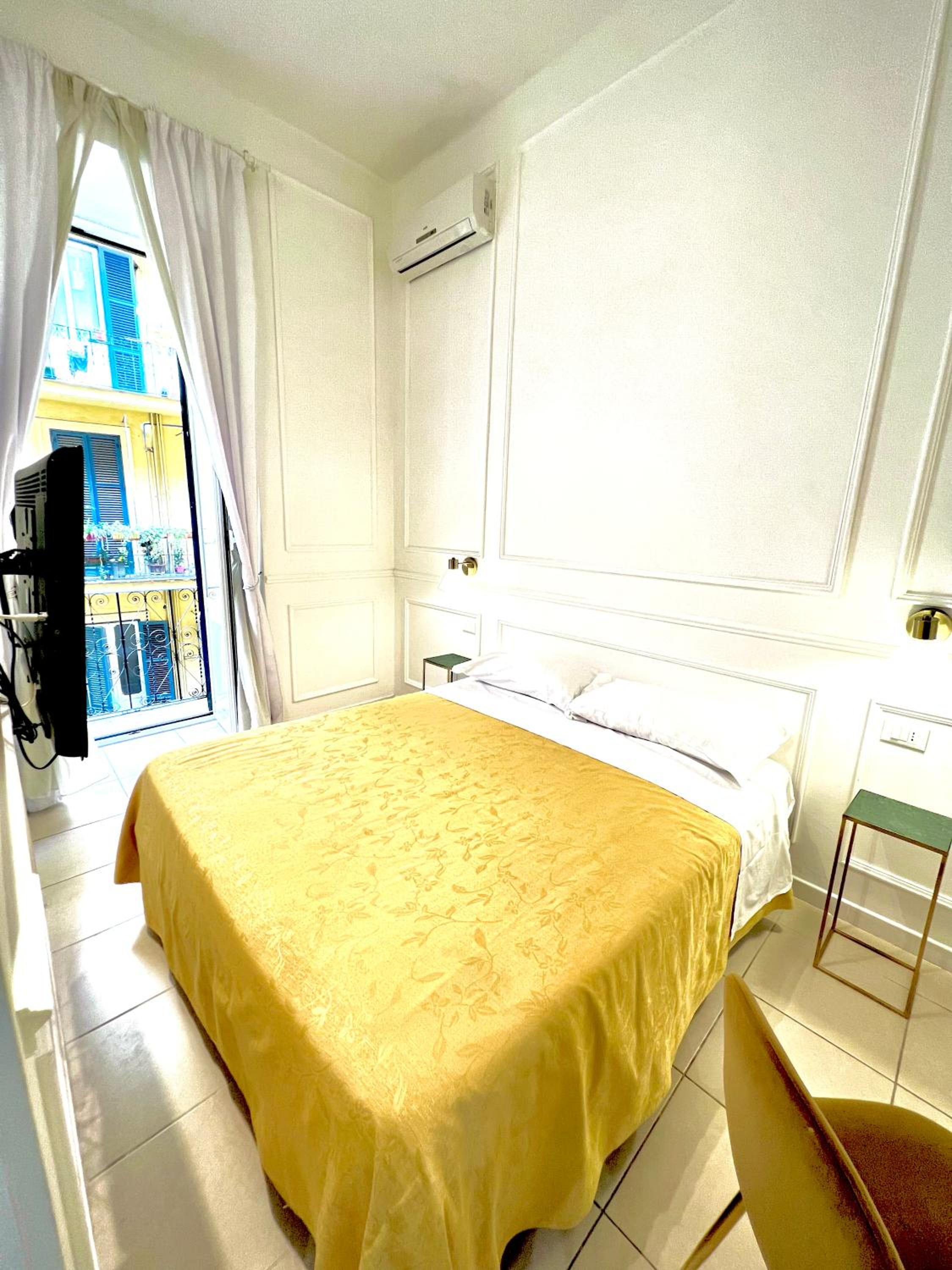 Double or Twin Room with Balcony photo 1