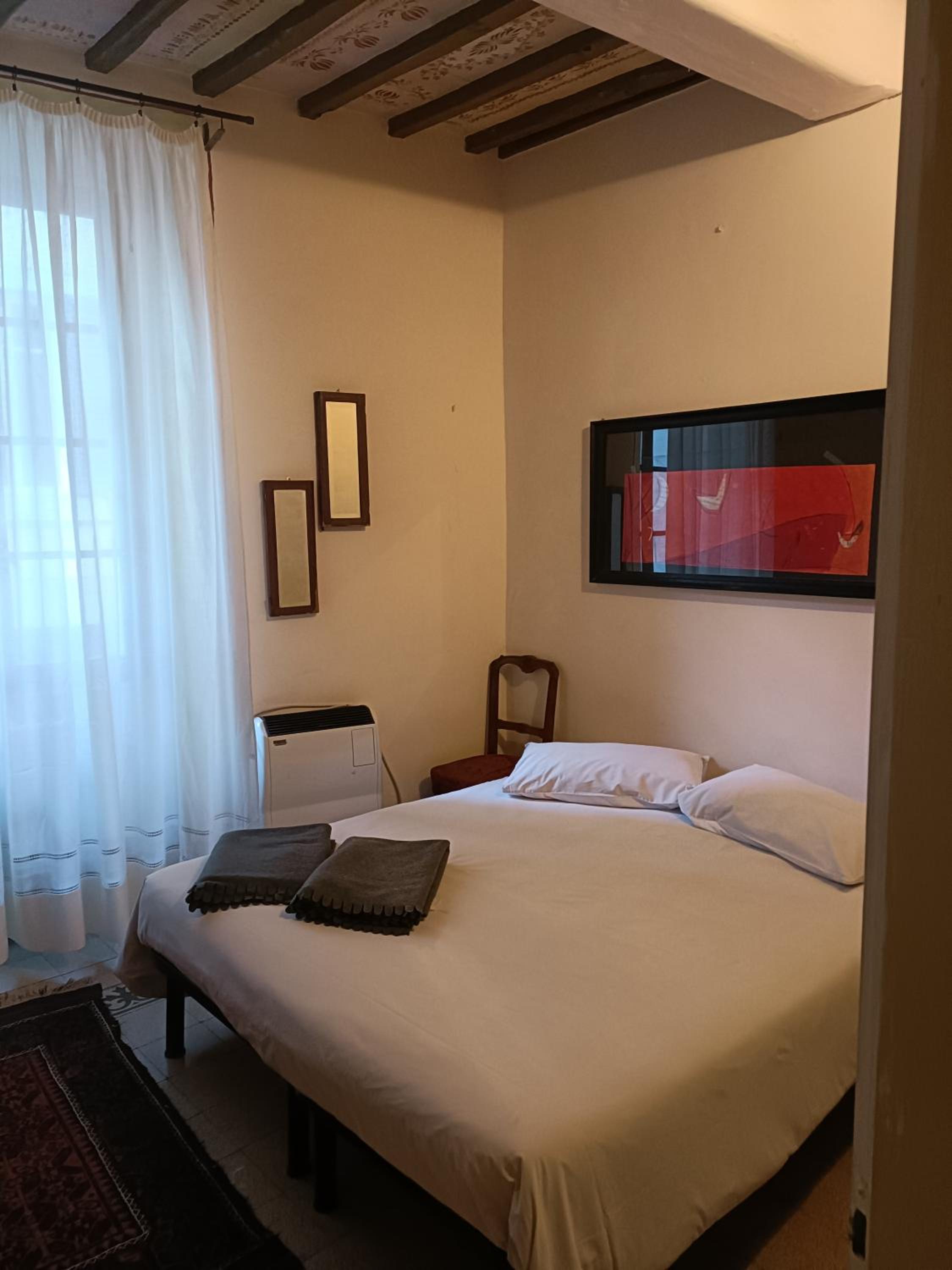 Double or Twin Room with Private Bathroom photo 2