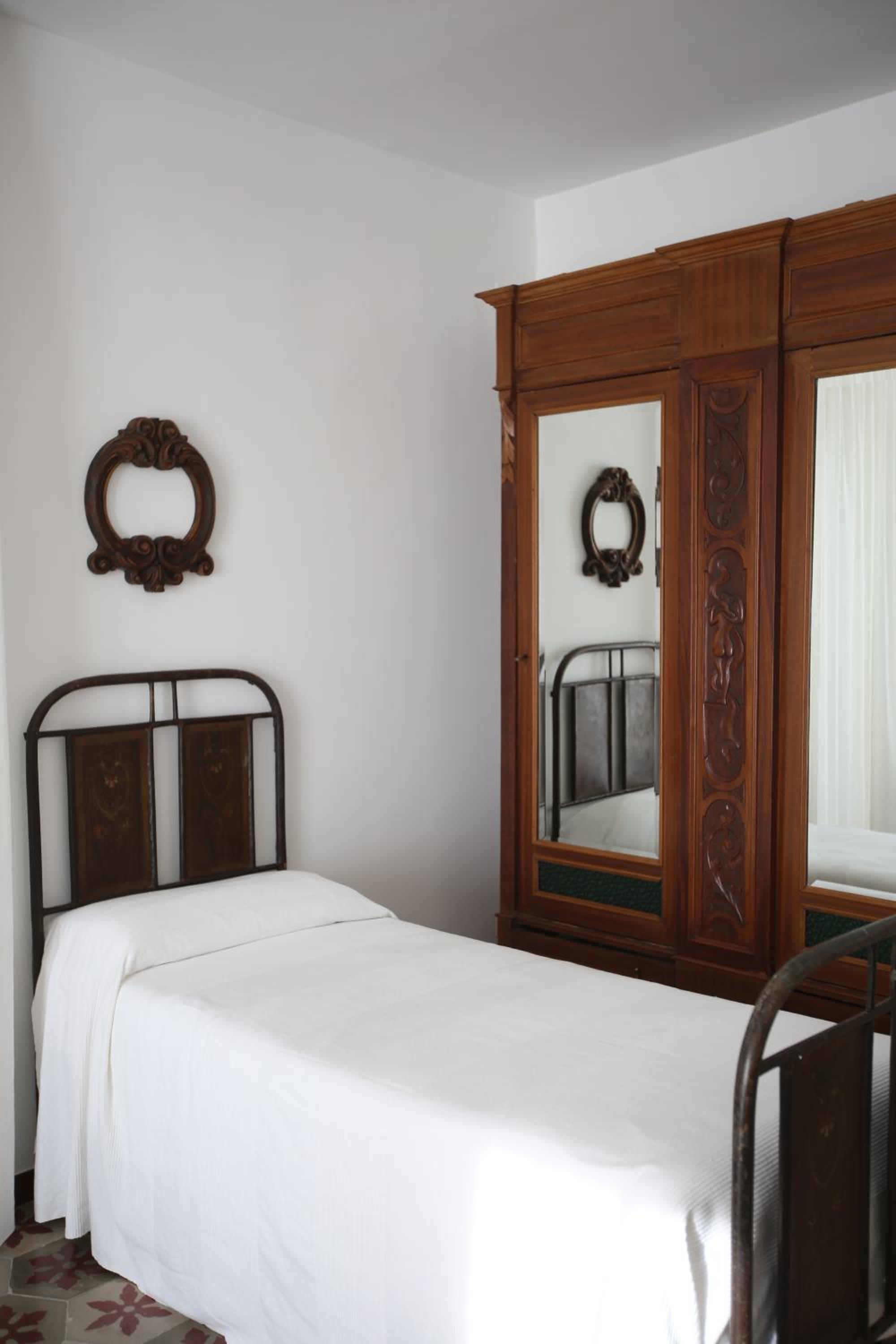 Triple Room with View - Photo 3