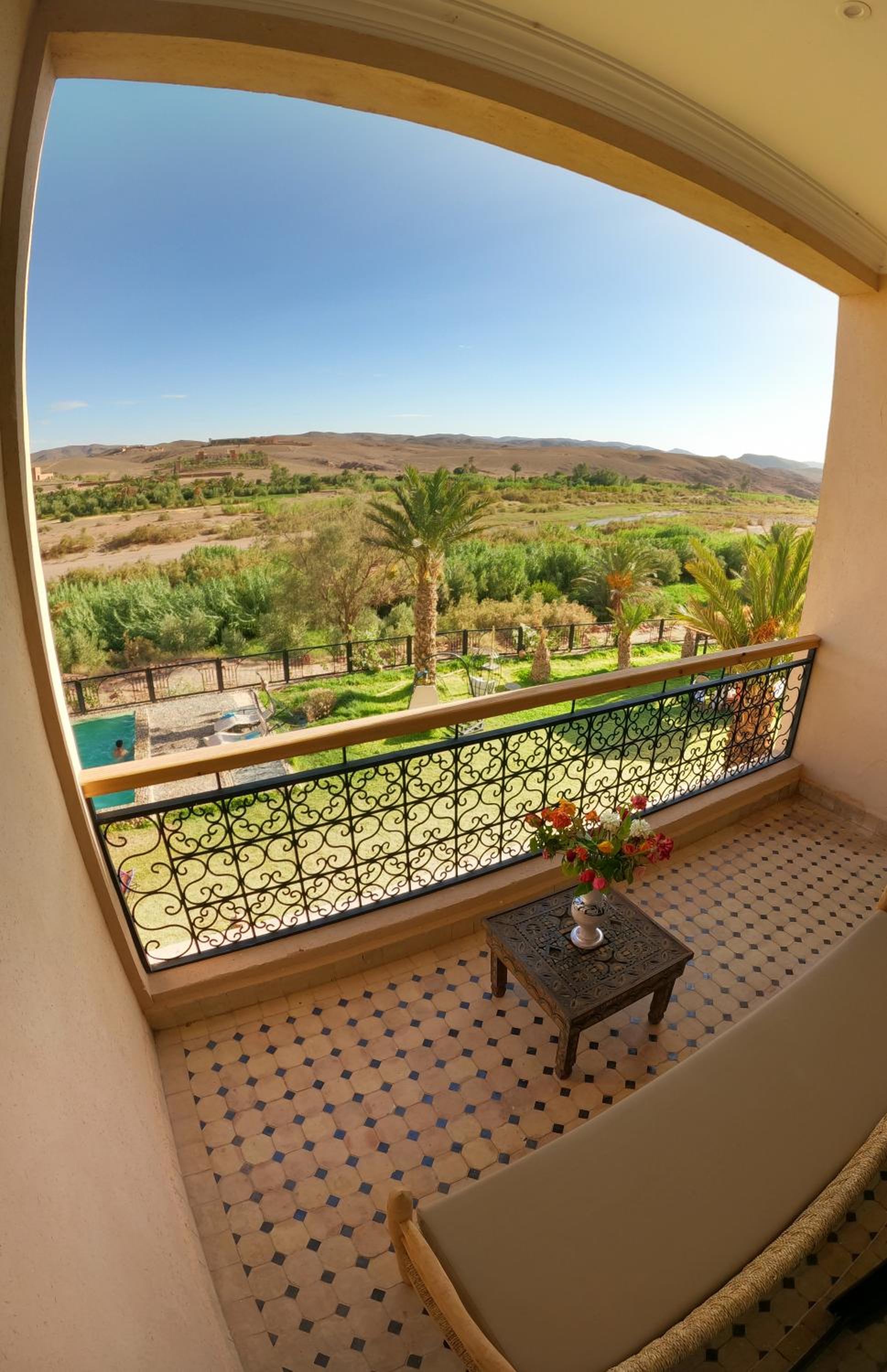 Twin Room with Pool View photo 3