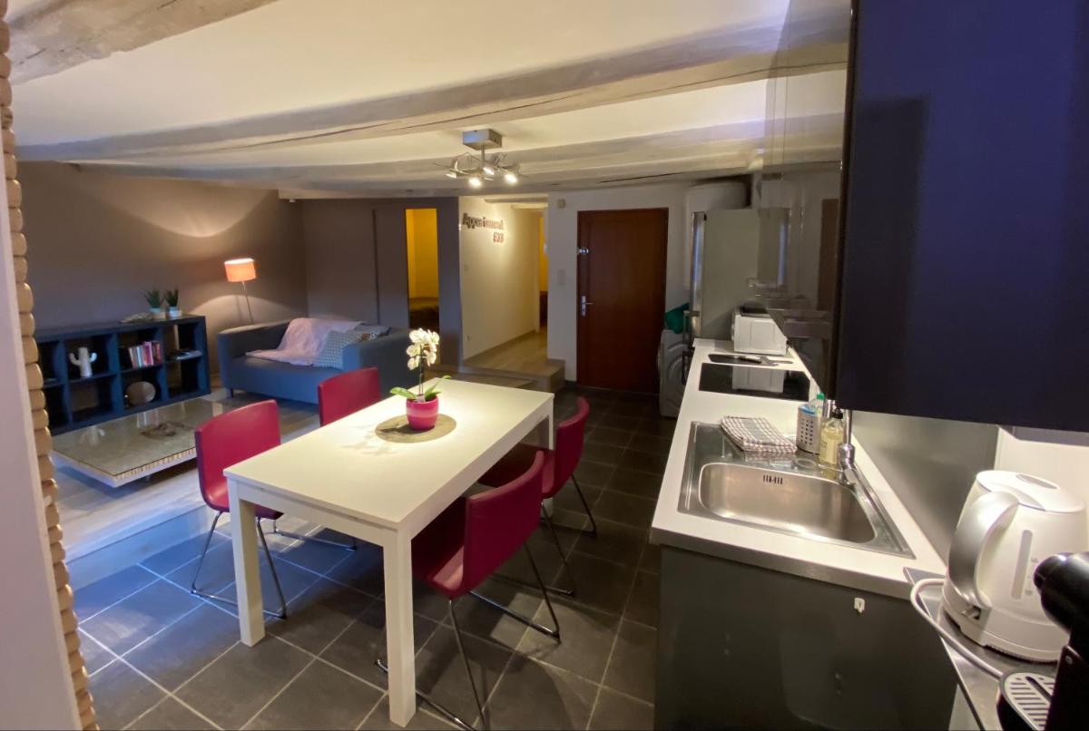 Two-Bedroom Apartment - Photo 4