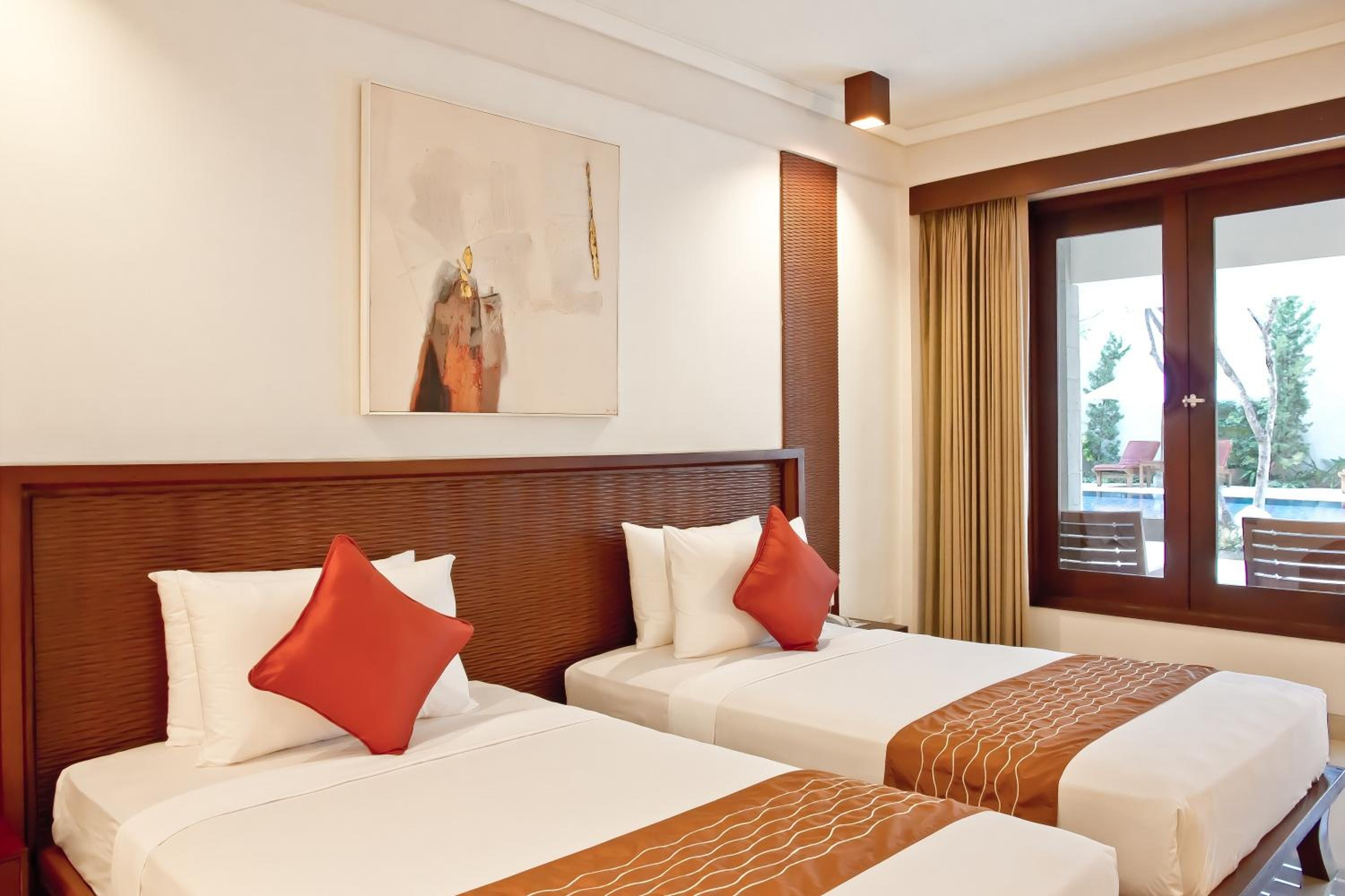 Deluxe Double or Twin Room with Pool Access - Photo 3
