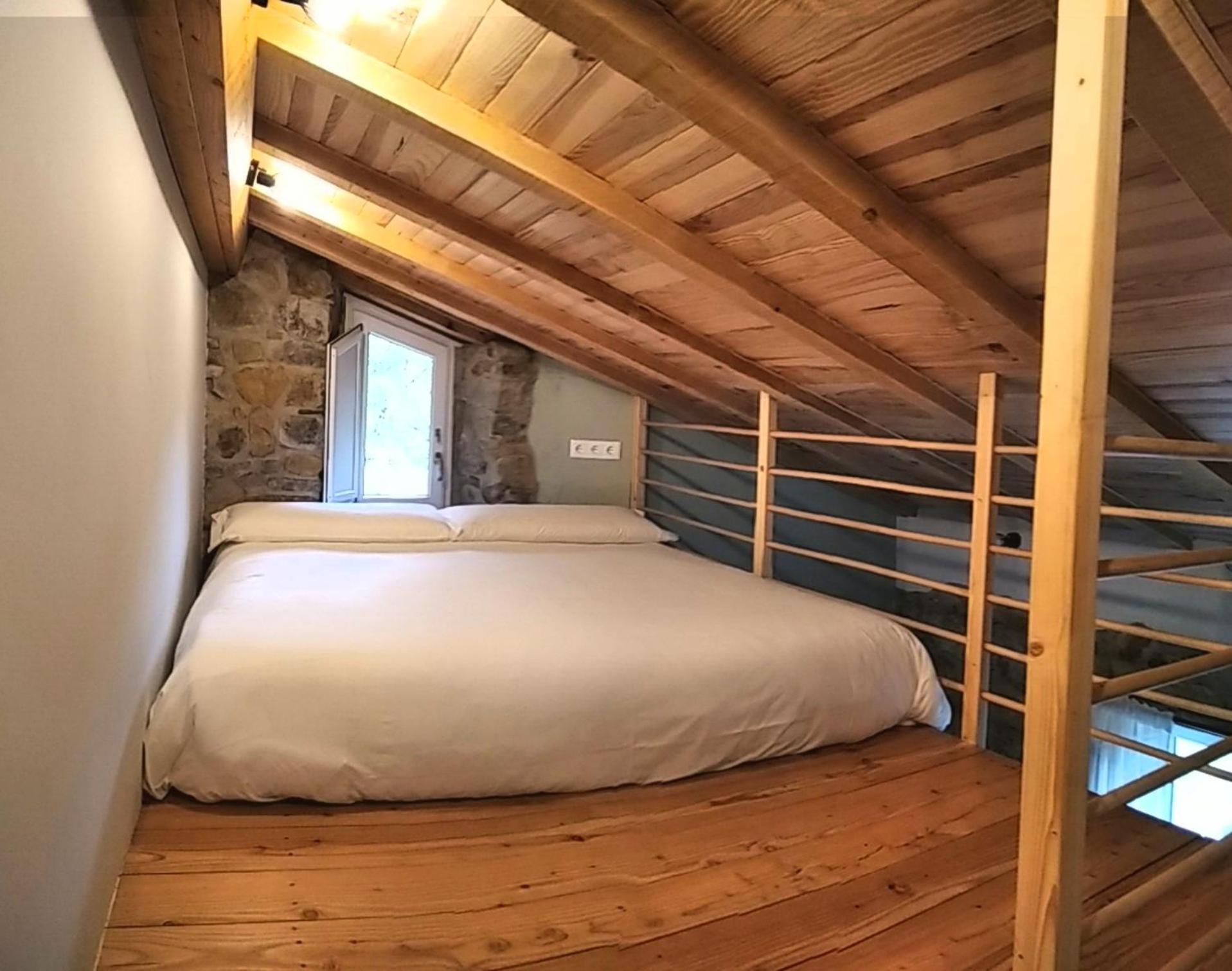 Double Room with Private Bathroom photo 3