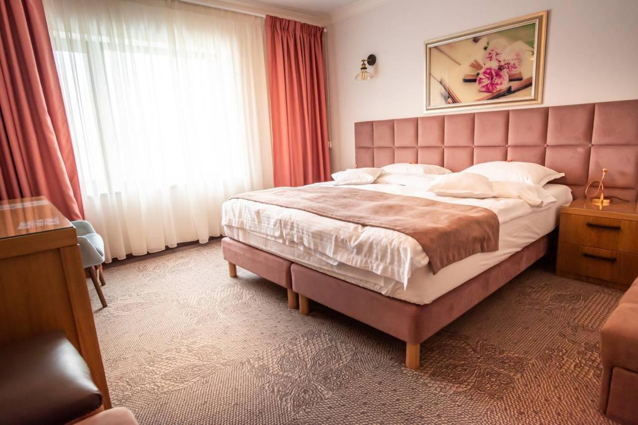Double Room with Lake View photo 2