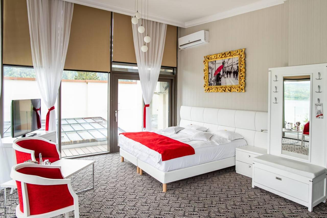 Superior Suite with Balcony photo 3
