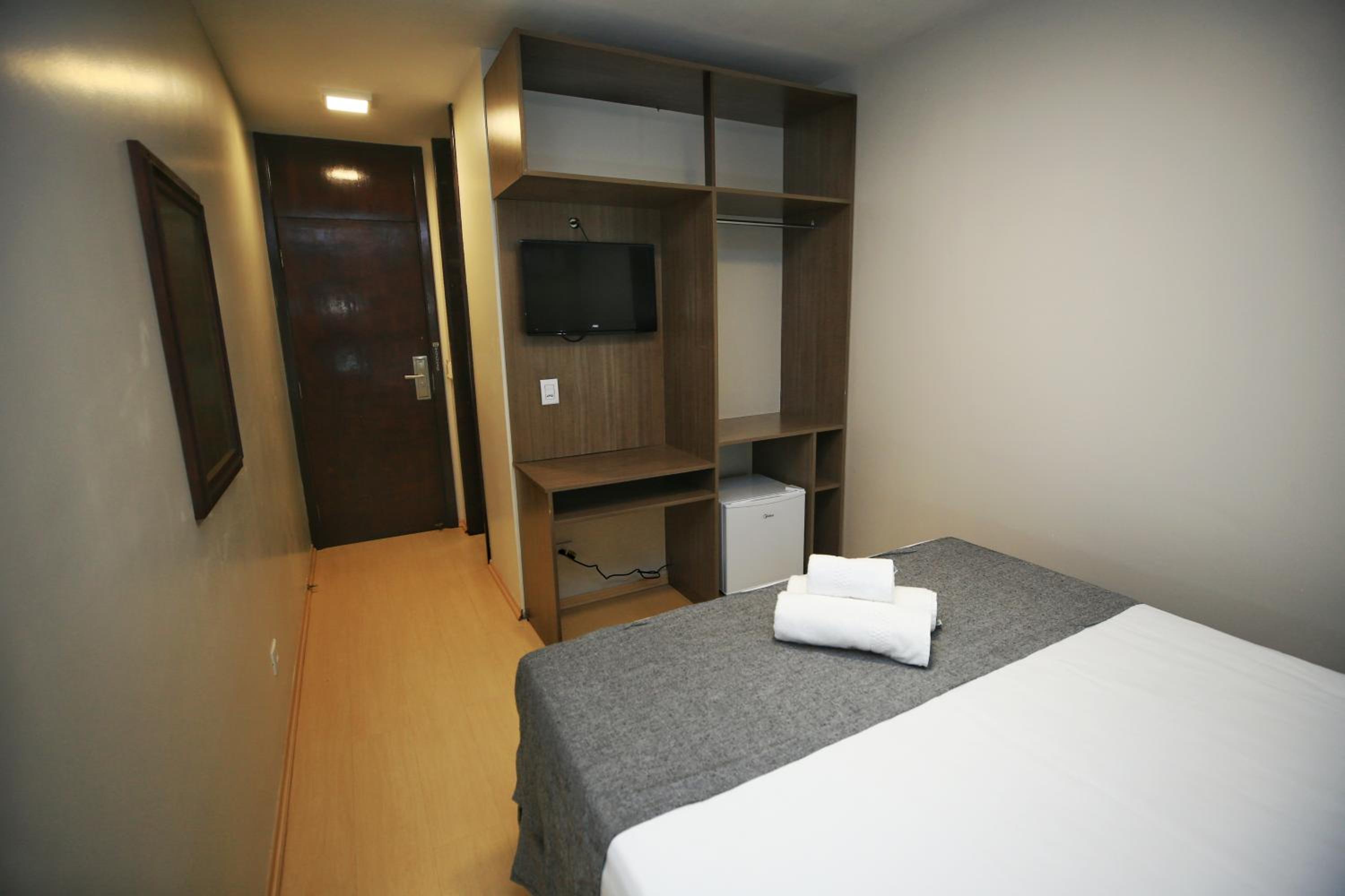 Double Room - Photo 3