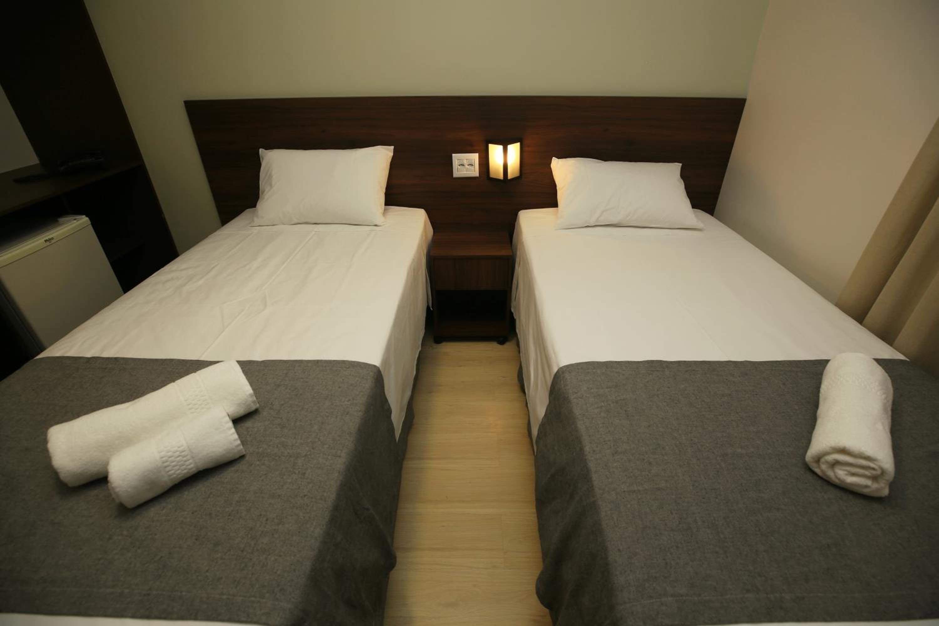Twin Room - Photo 1