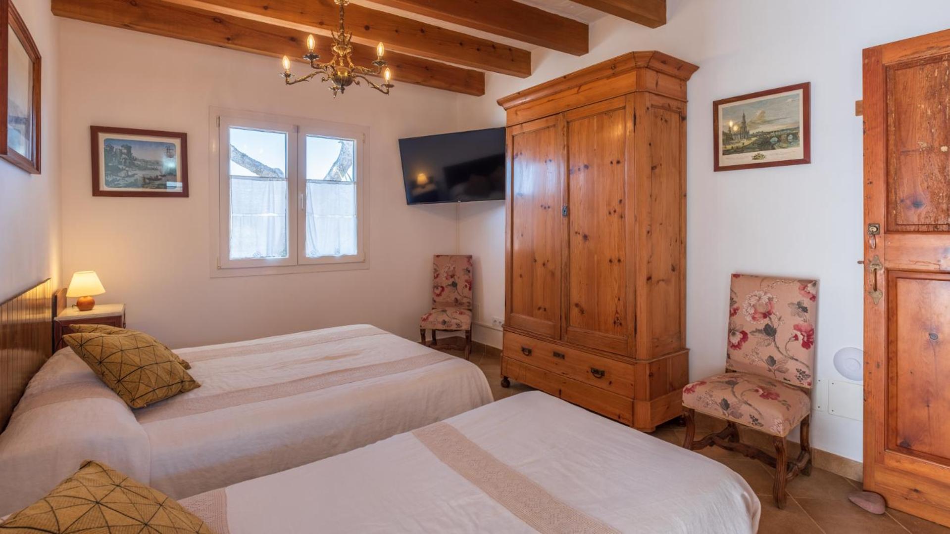 Superior Triple Room photo 2