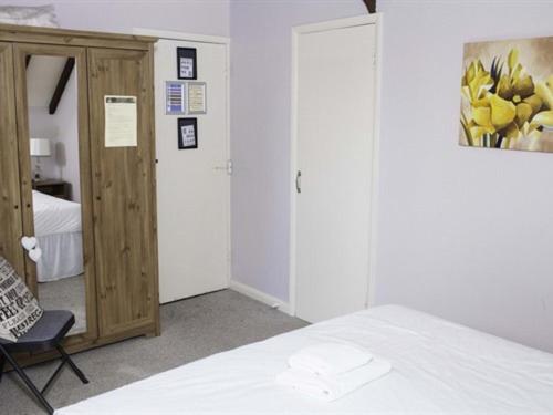 Standard Twin Room photo 3