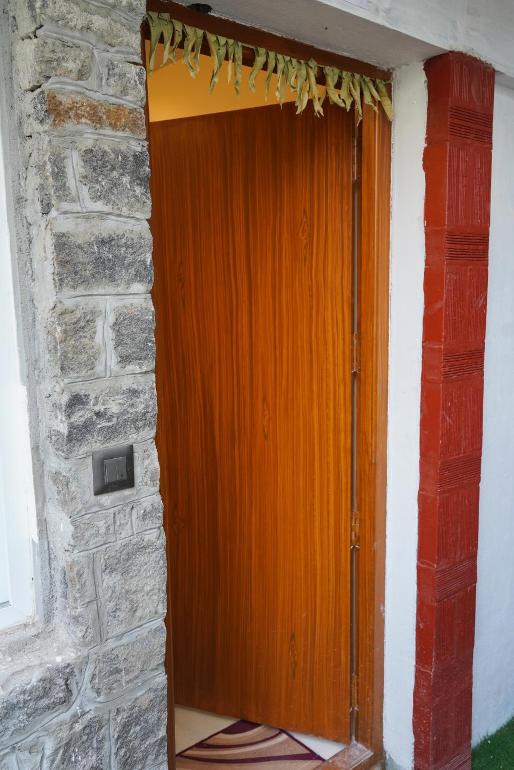 Standard Double Room - Photo 8