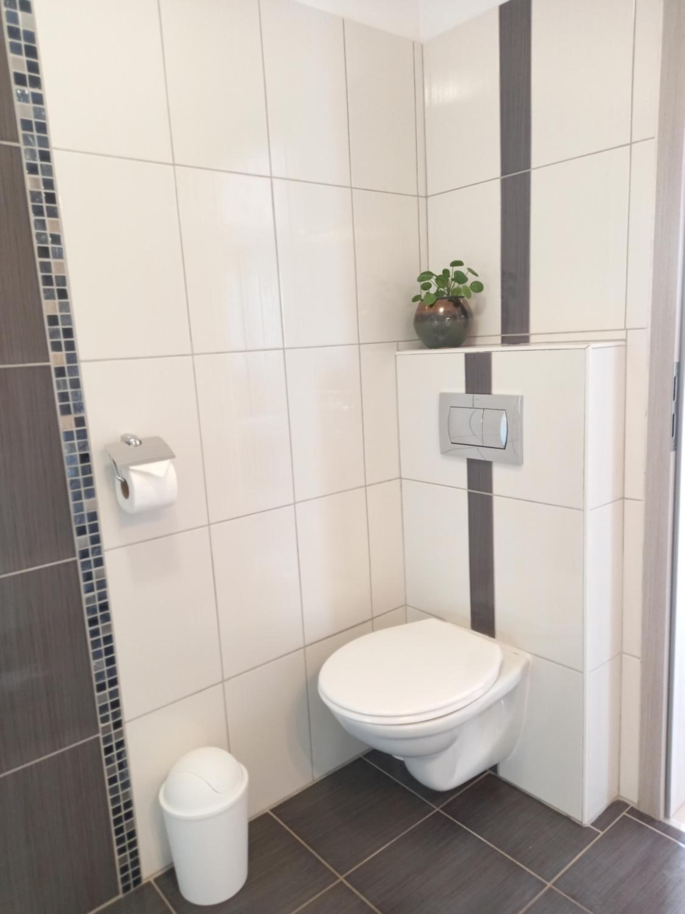 Two-Bedroom Apartment with Balcony - Photo 13