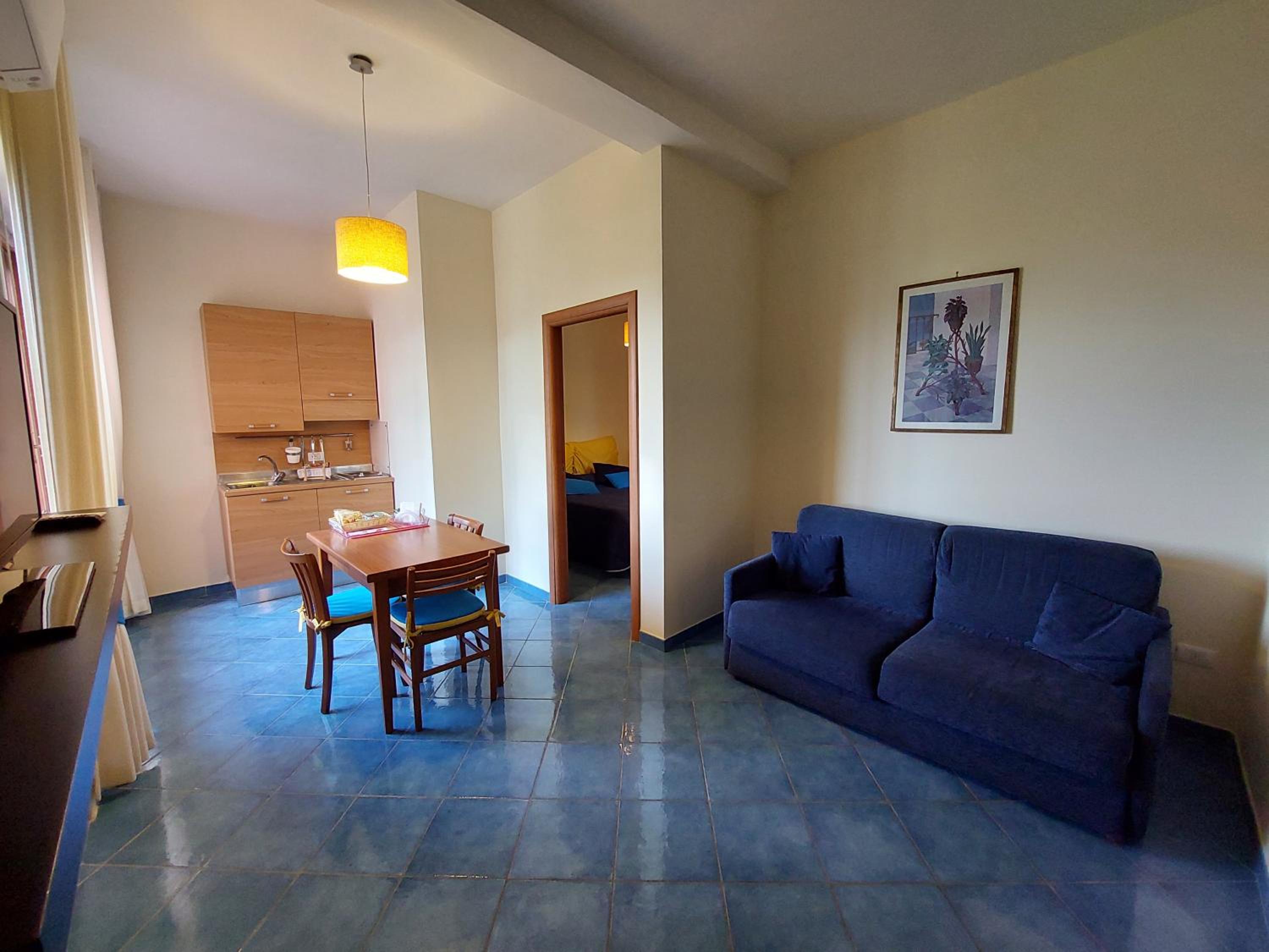 One-Bedroom Apartment