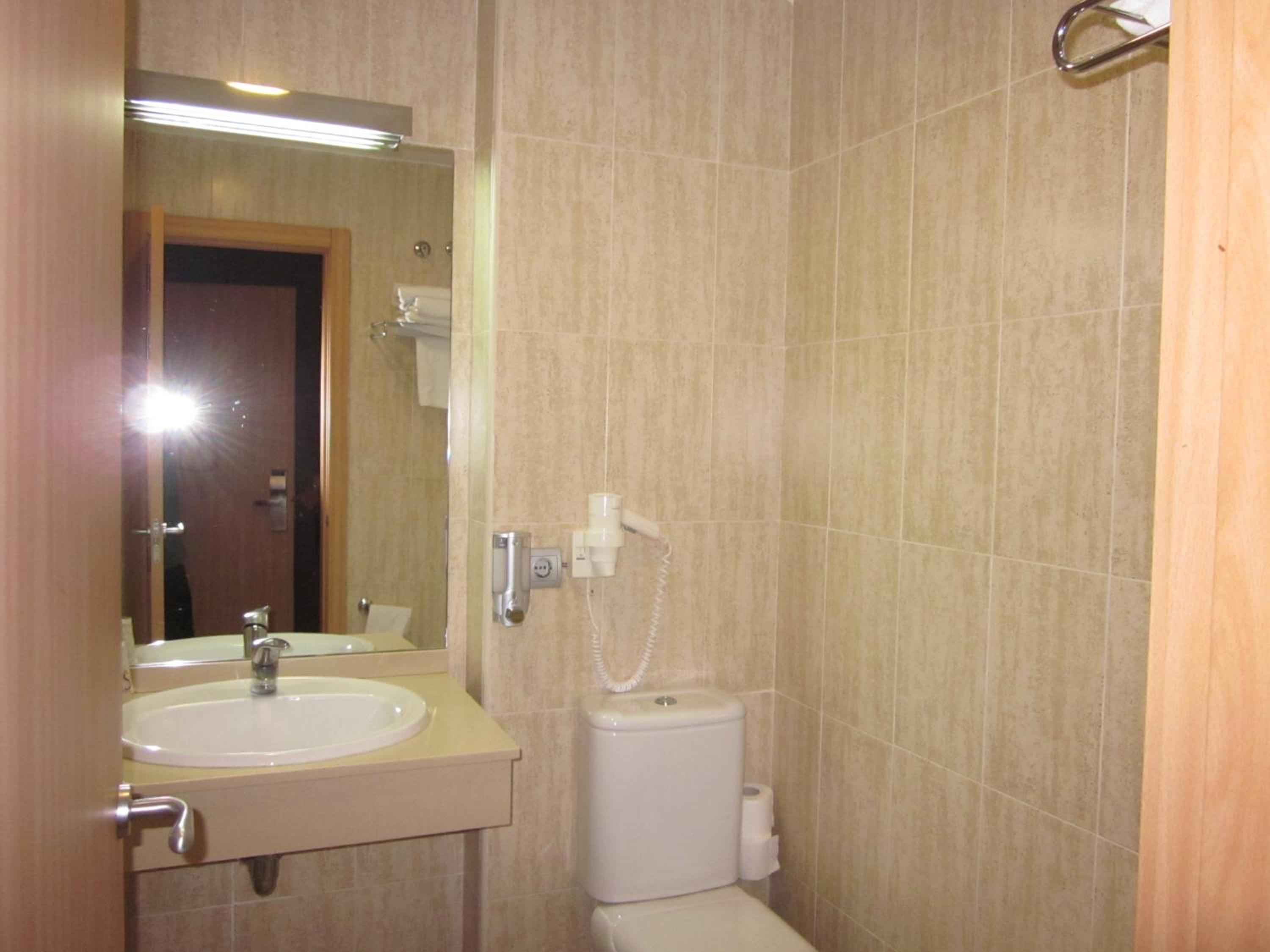 Double or Twin Room photo 2