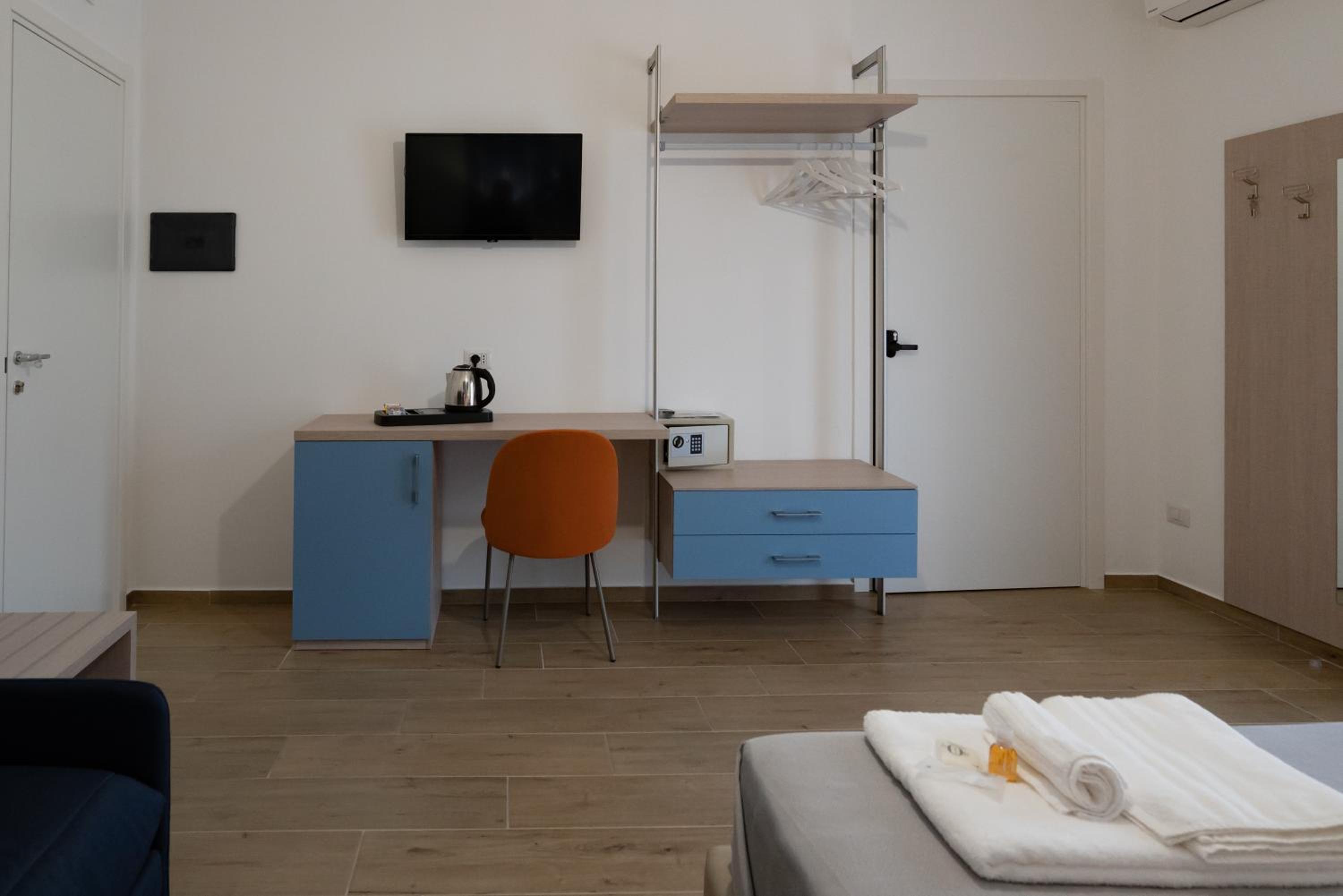 Quadruple Room With Balcony photo 3