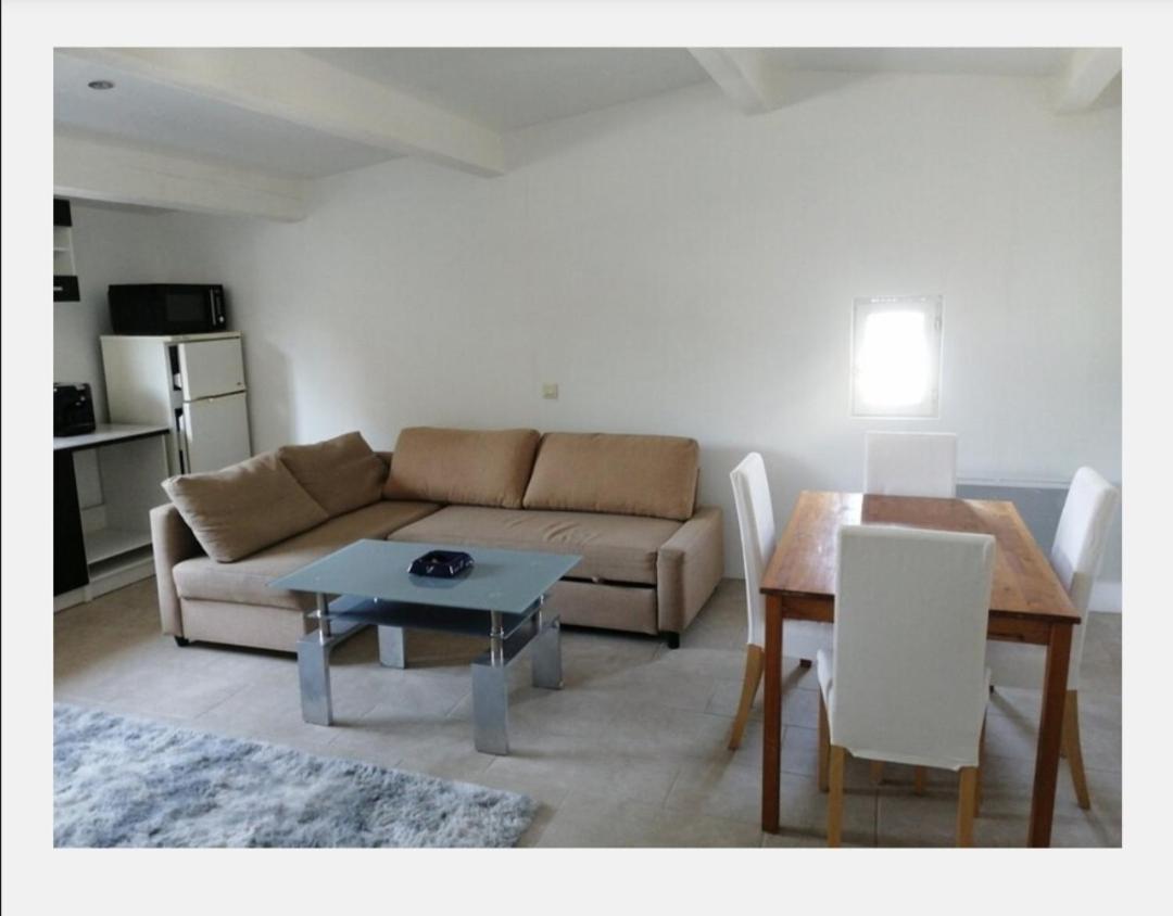 Apartment with Garden View