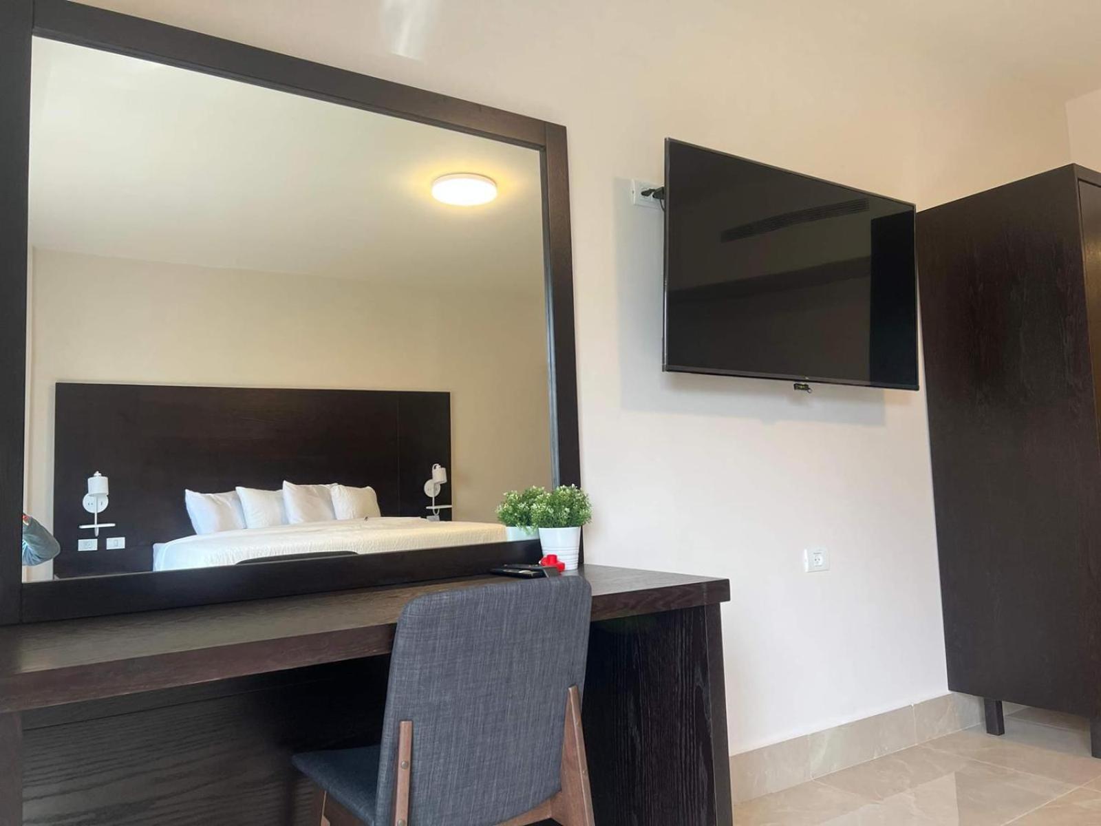 Deluxe Queen Room with Two Queen Beds