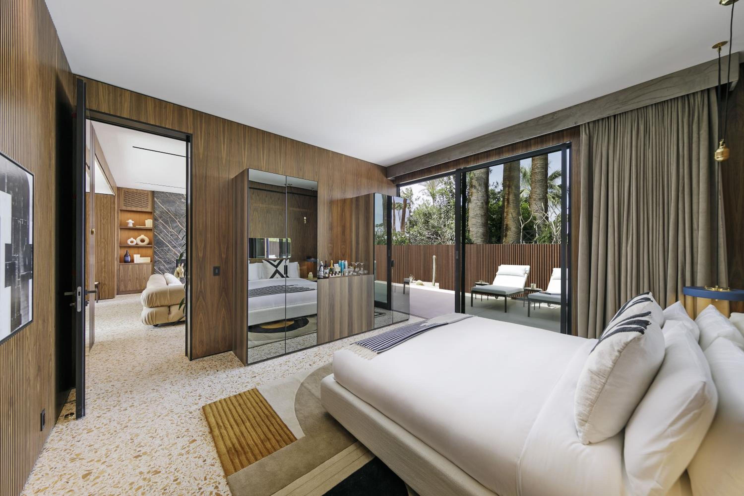 Executive Suite