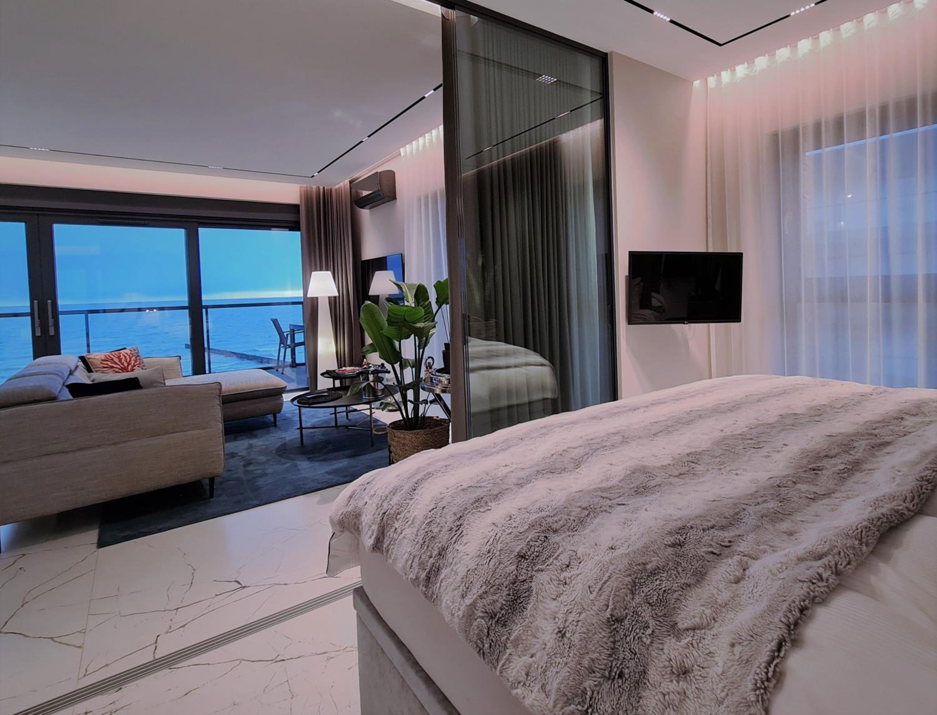 Apartment with Sea View photo 2
