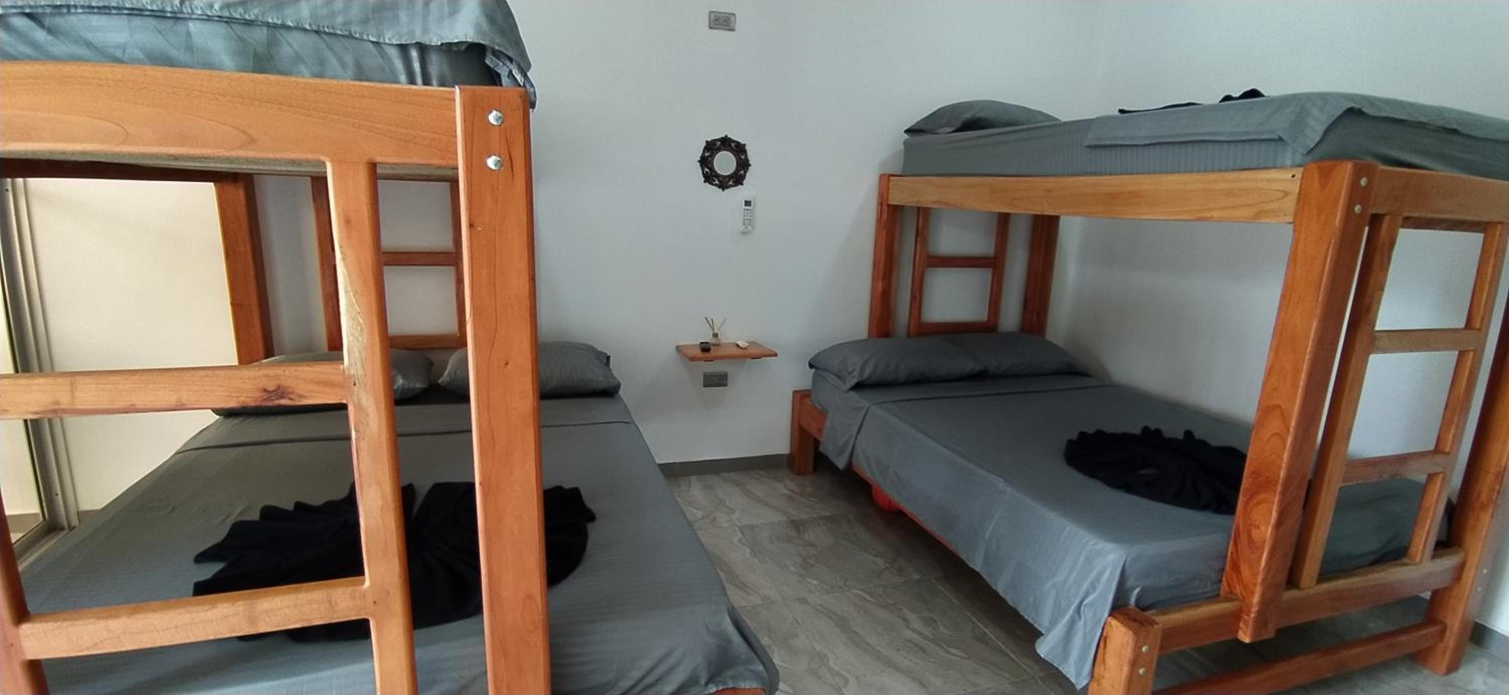 Deluxe Queen Room with Two Queen Beds photo 3