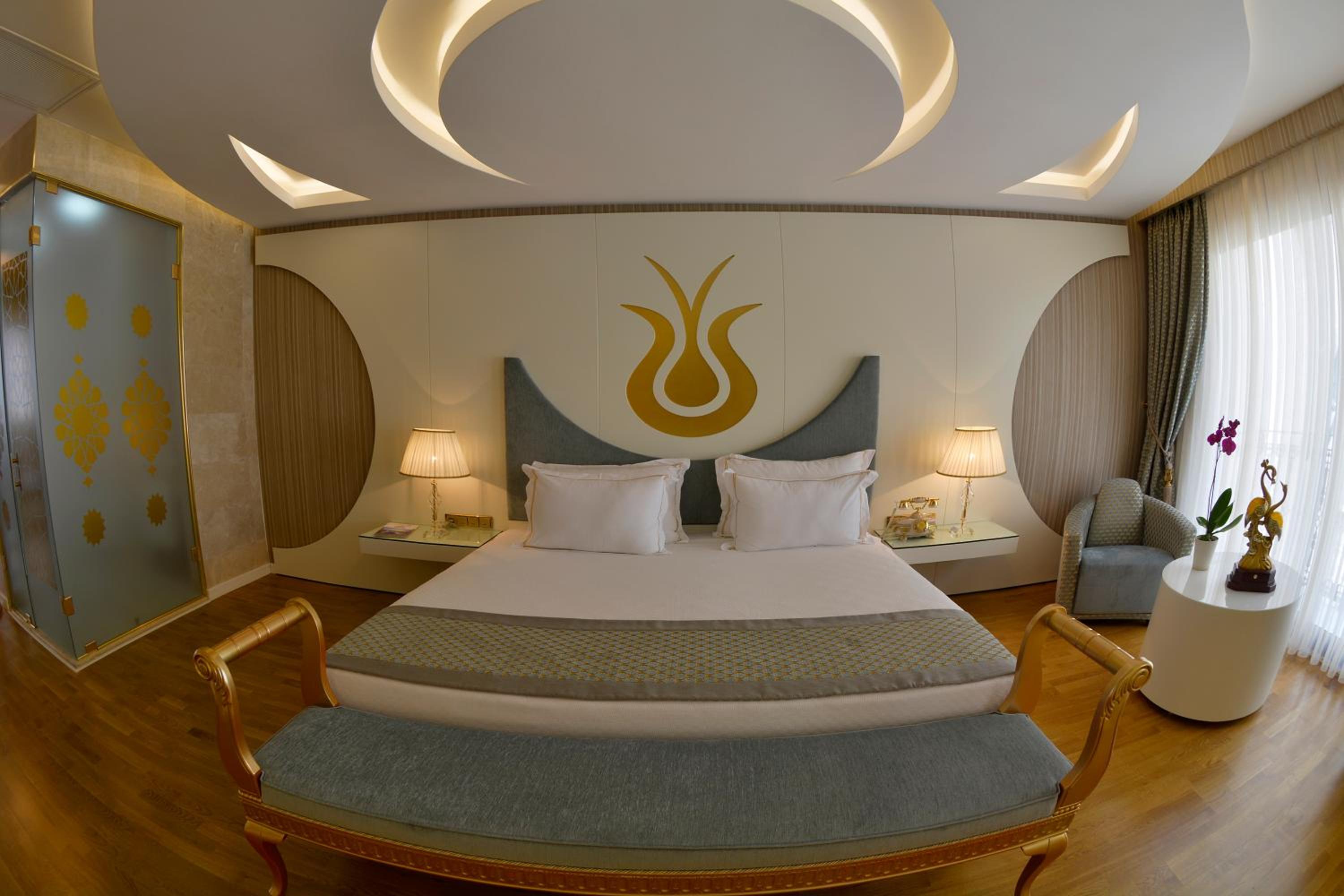 Suite photo 1