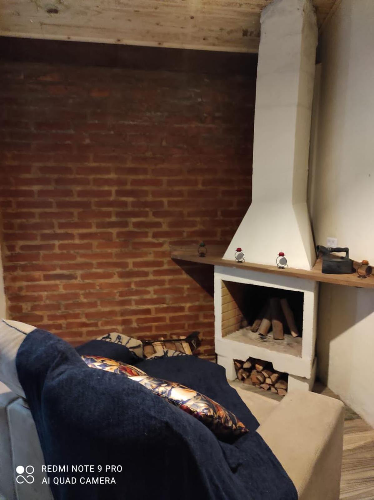 One-Bedroom House photo 1