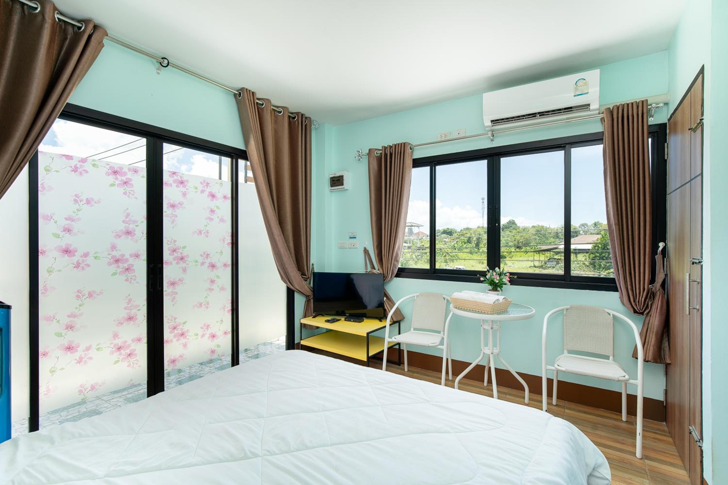 Standard Room - Photo 1