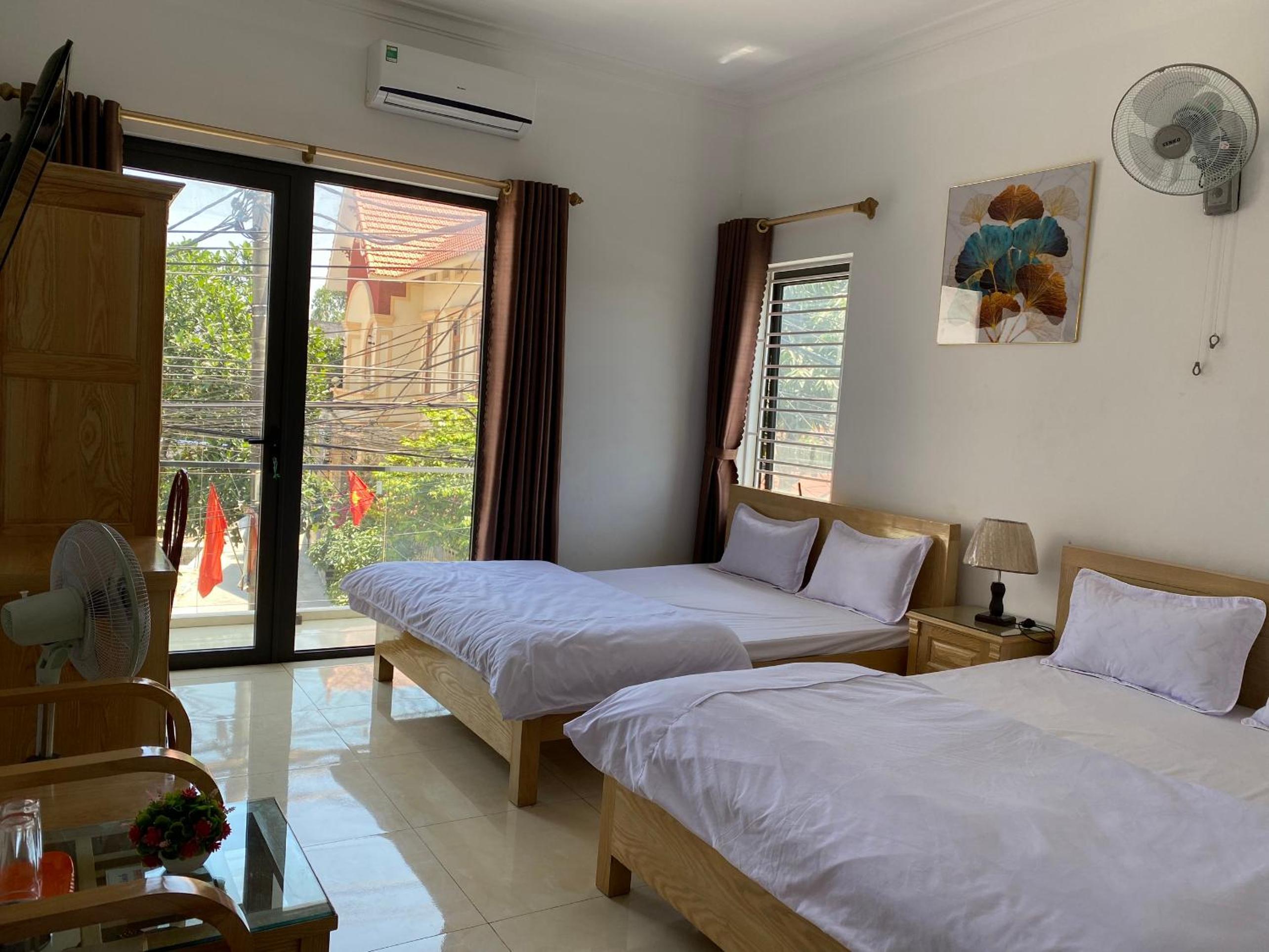 Standard Double Room with Two Double Beds photo 2