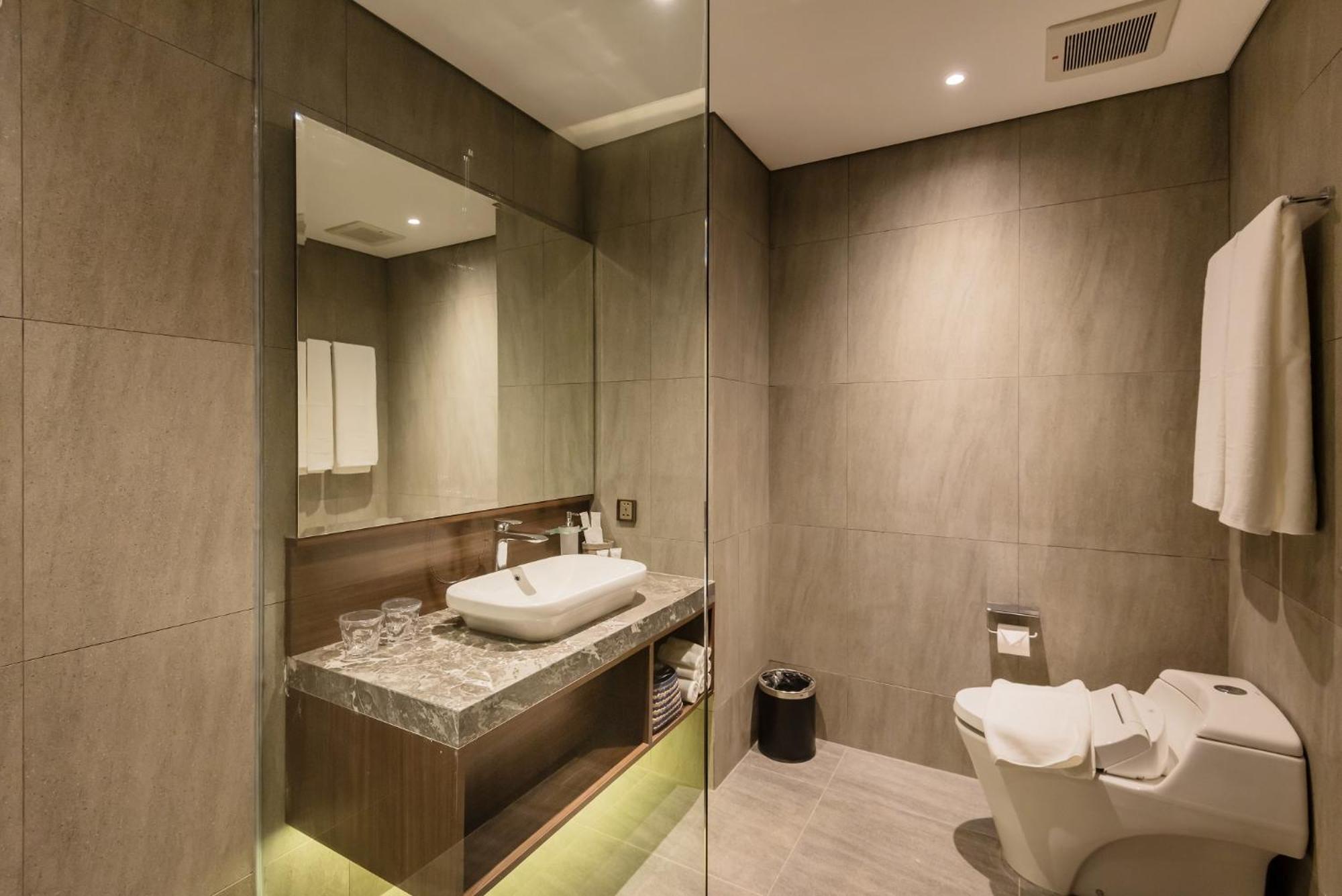 Deluxe Twin Room - Photo 8