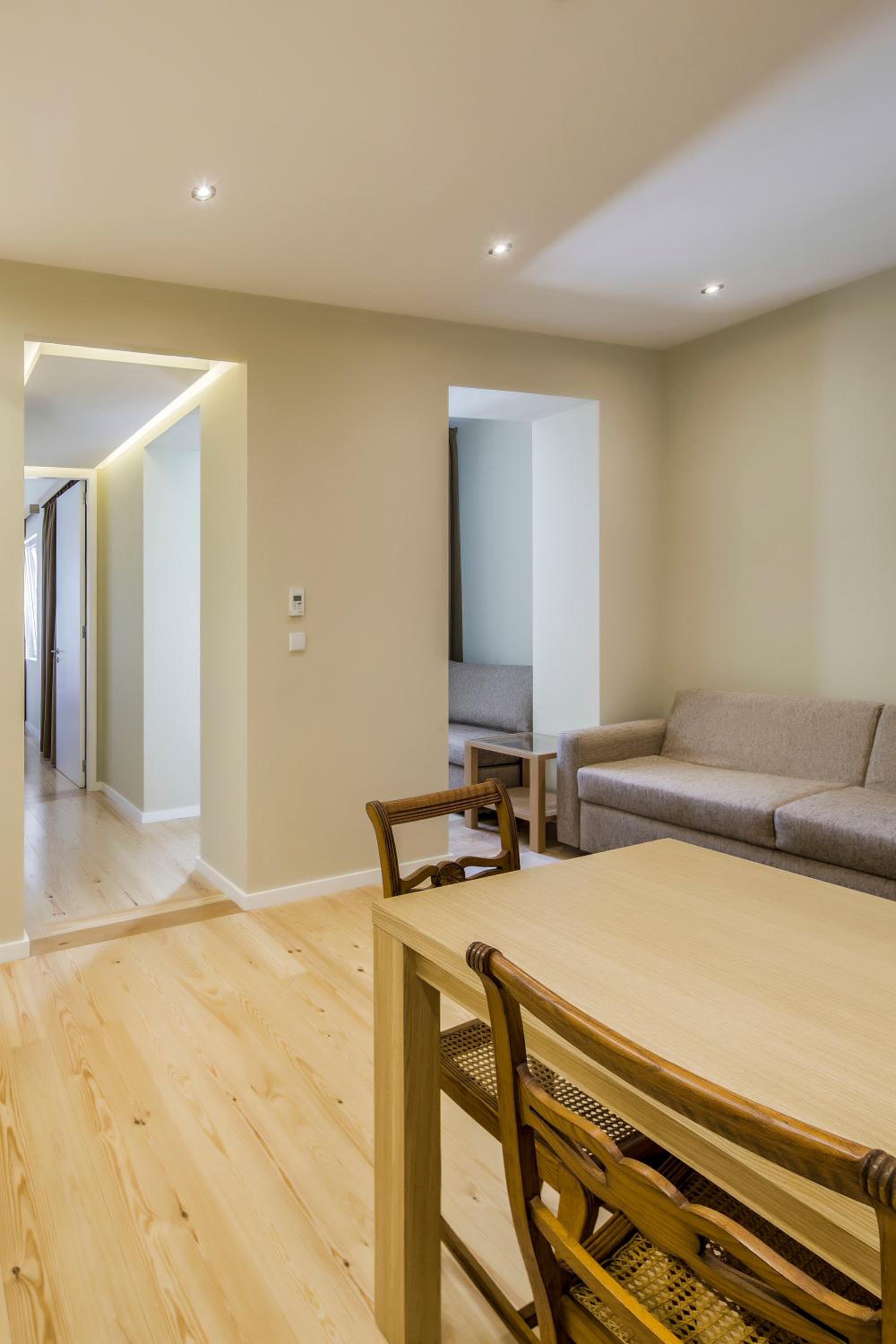 One-Bedroom Apartment