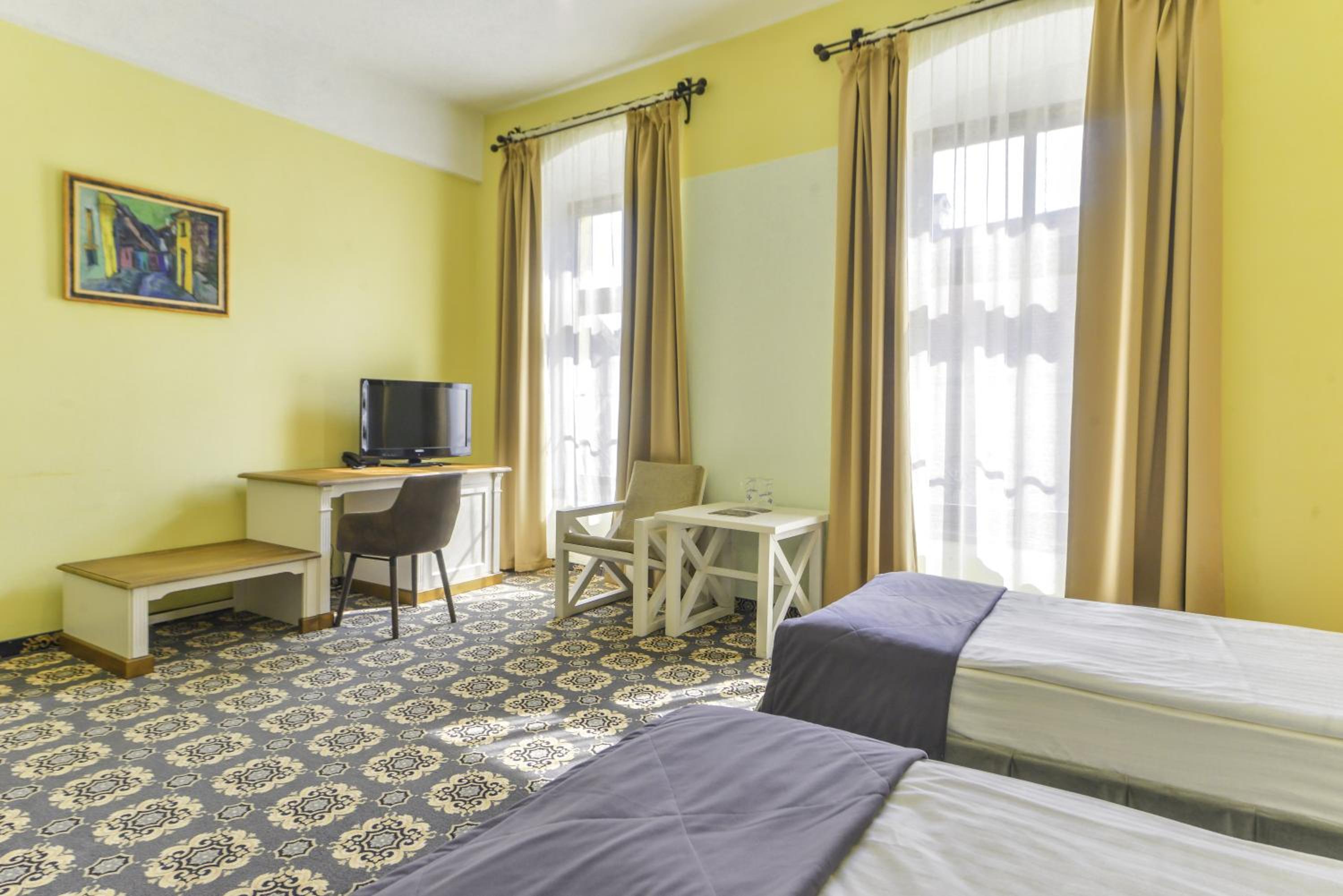 Deluxe Double or Twin Room photo 3