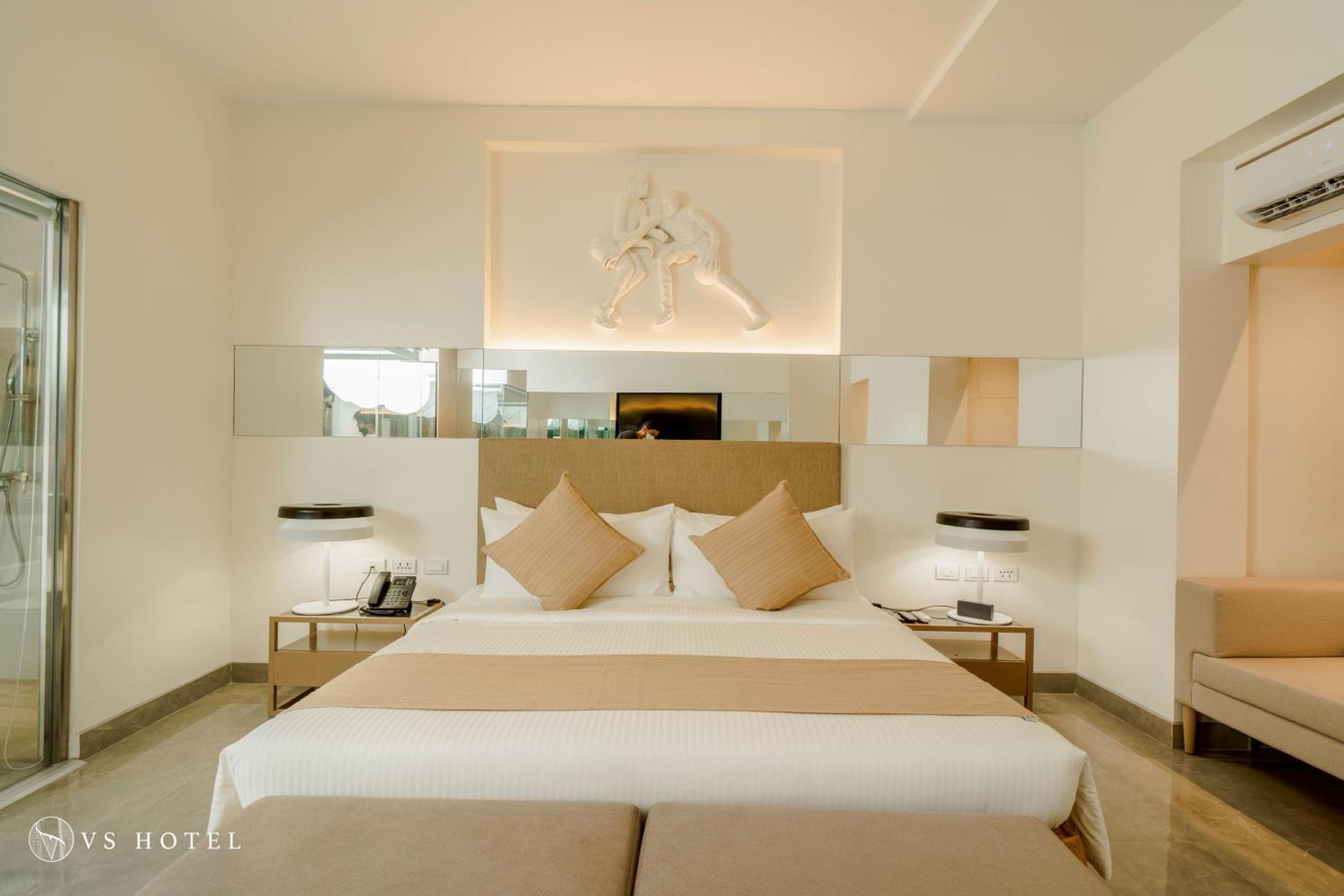 Premium Queen Room