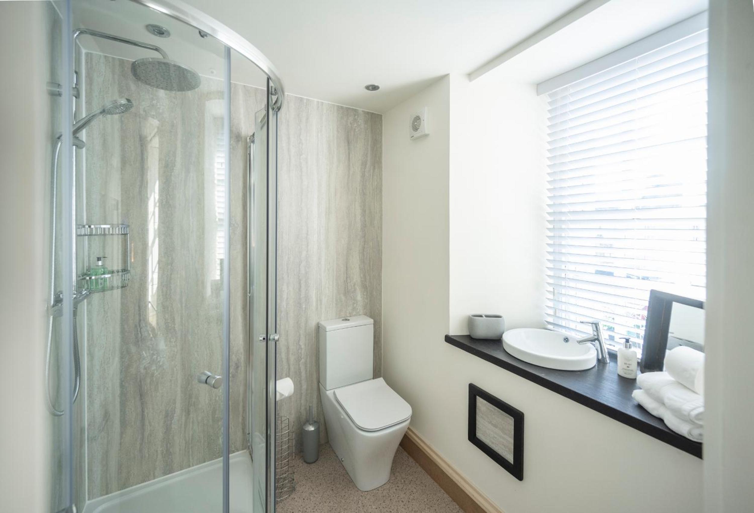 Standard Double Room - Photo 2