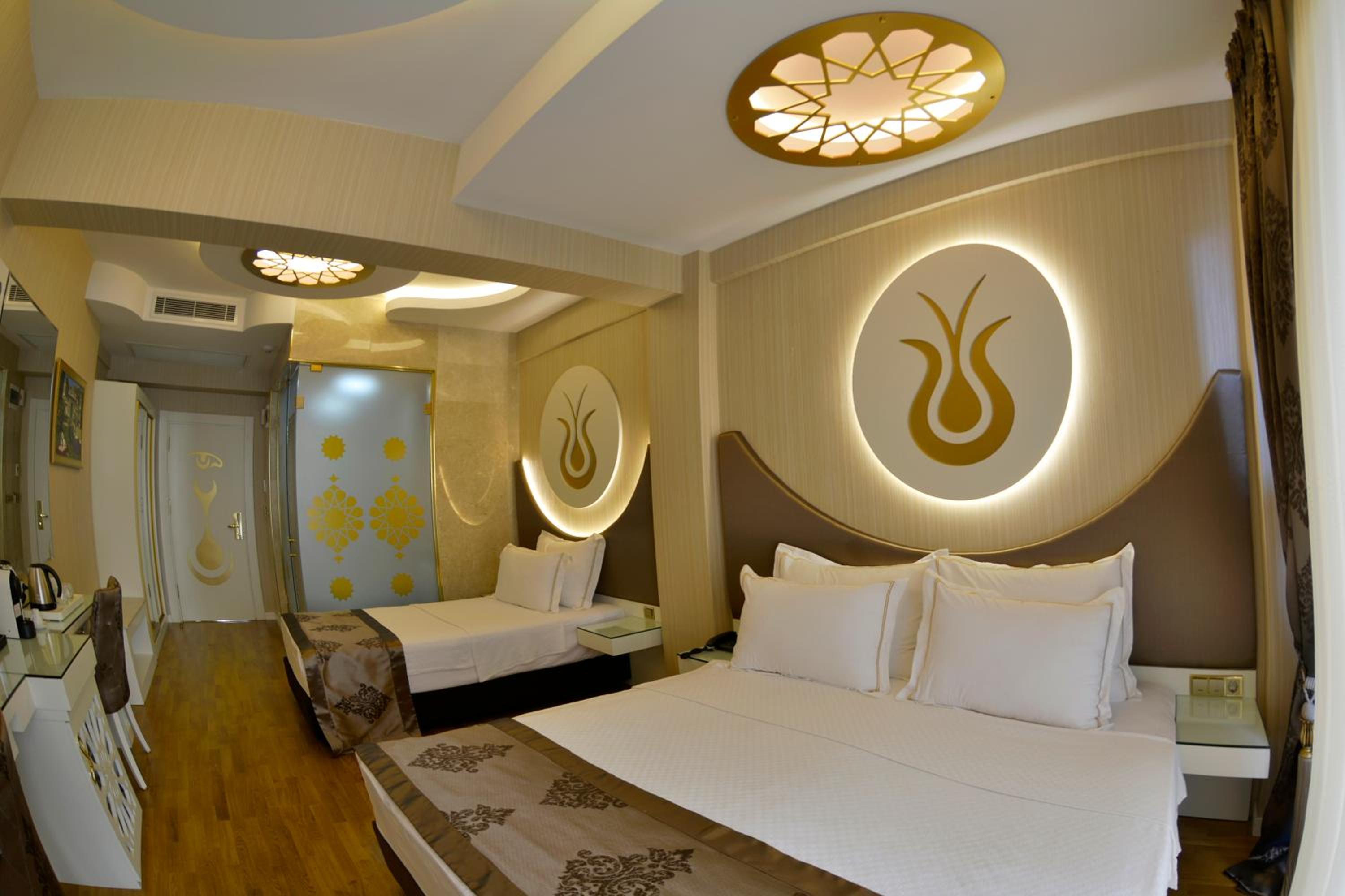 Superior Triple Room photo 1