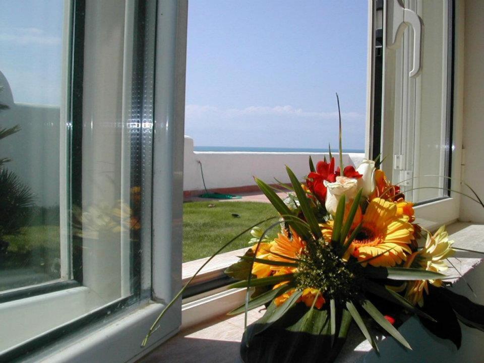 One-Bedroom Apartment with Partial Sea View photo 3
