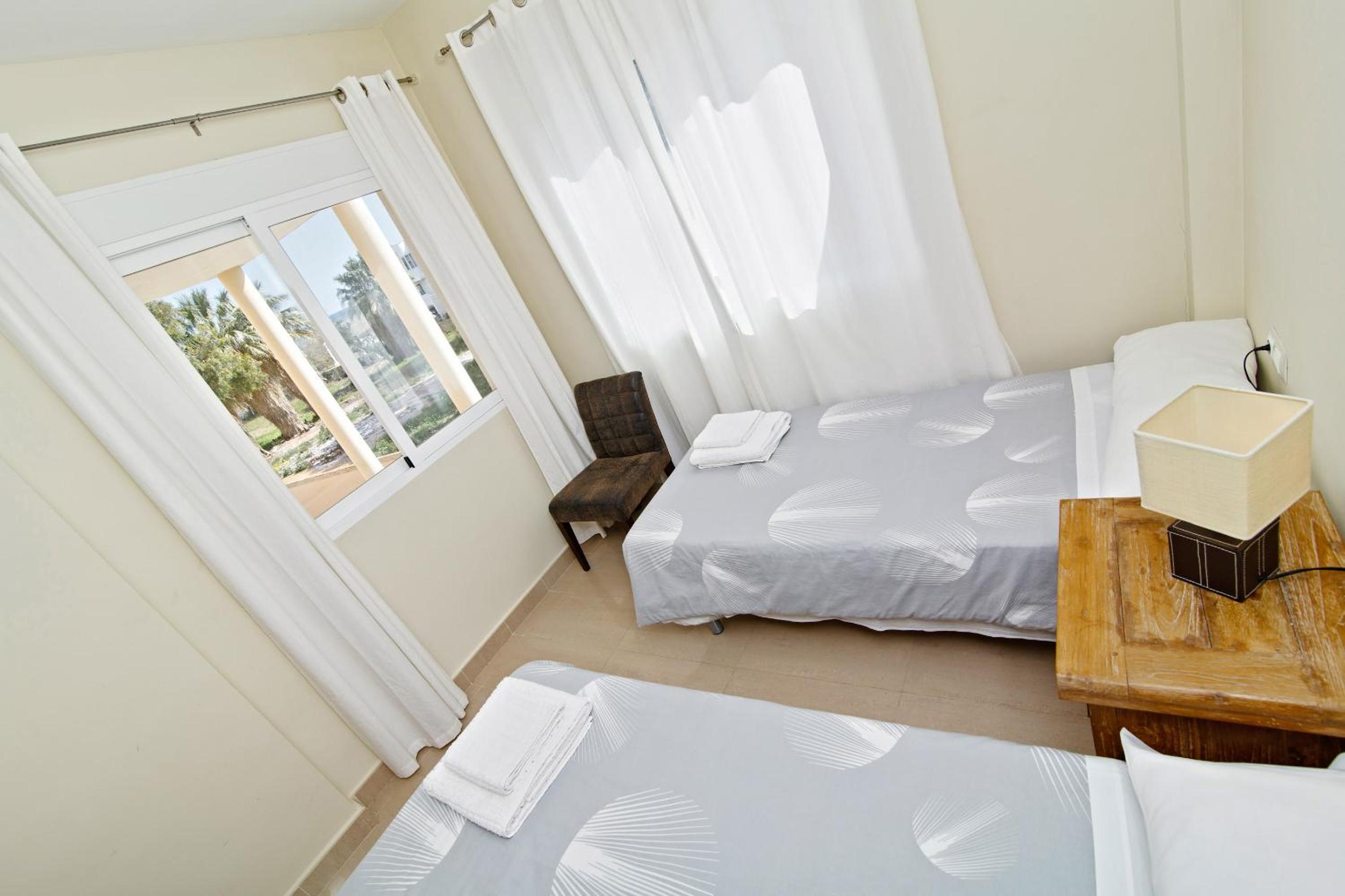 Apartamento de Cuatro Habitaciones