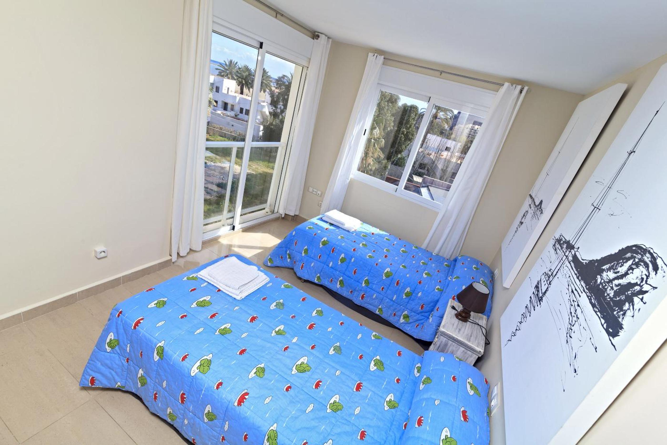 Four-Bedroom Apartment photo 3