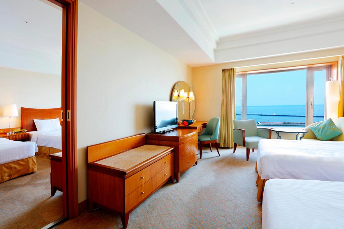 Connecting Twin Rooms with Ocean View - Non-Smoking photo 3