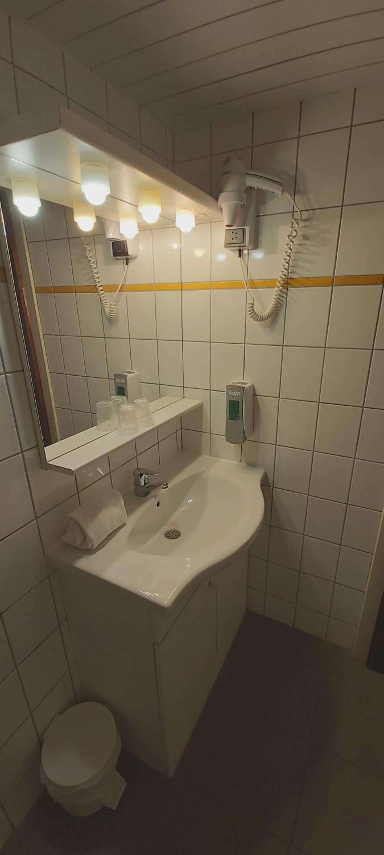Classic Double Room - Photo 3