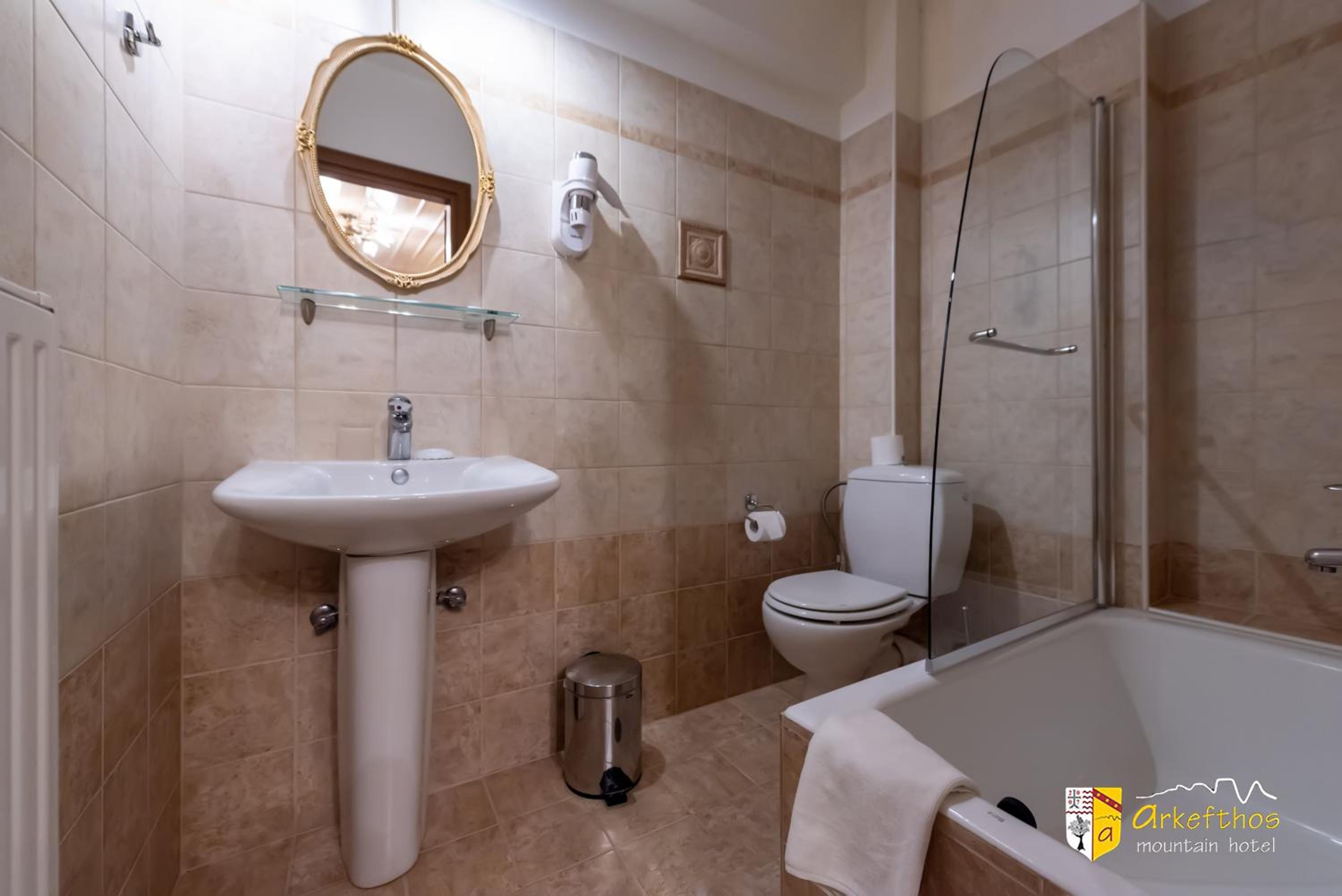 Standard Double Room - Photo 2
