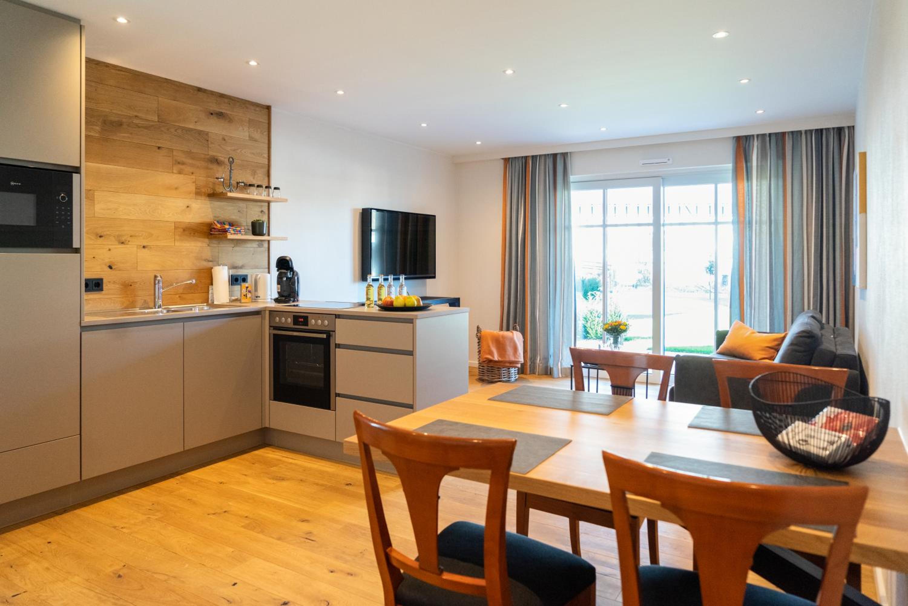 Superior One-Bedroom Apartment with Balcony photo 1