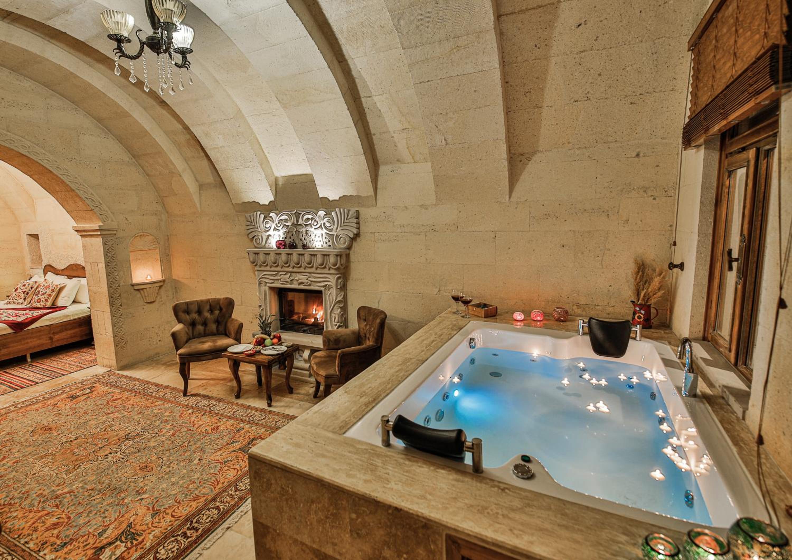 Signature Suite, with Jakuzzi & Valley View - Photo 6