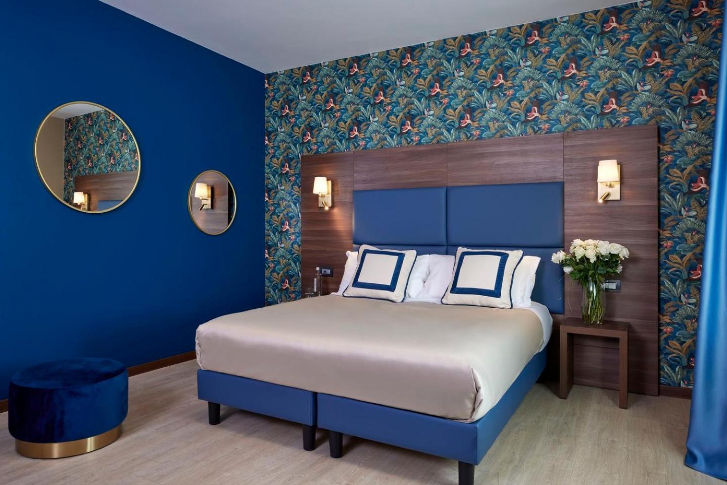Deluxe Double or Twin Room photo 2