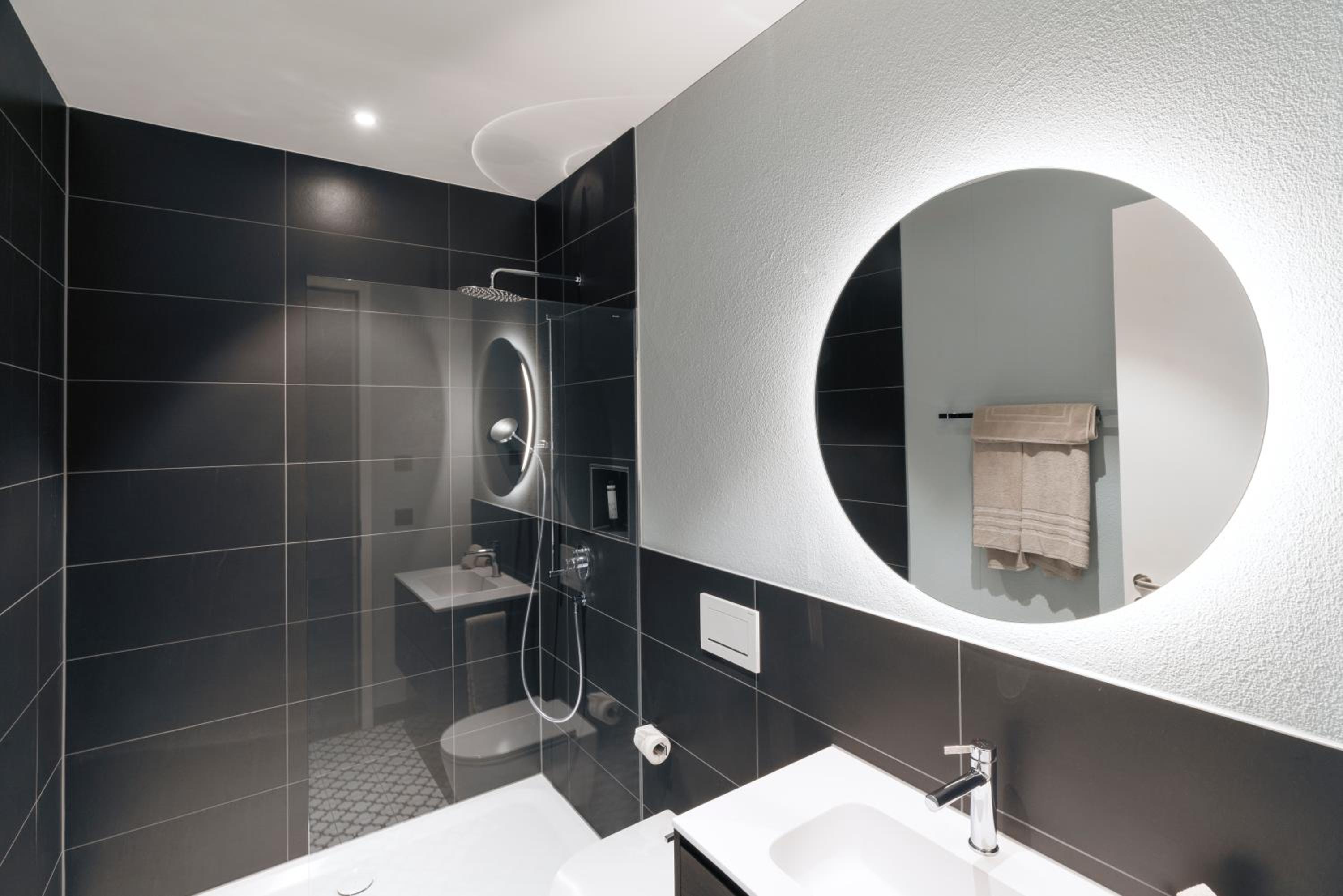 Style Apartment Three Bedrooms