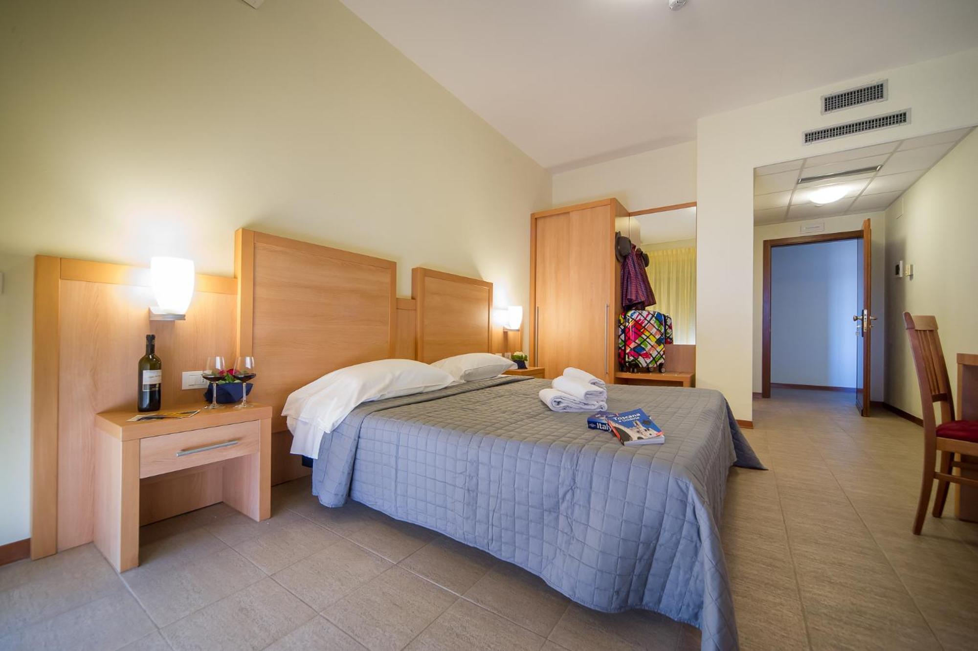 Quadruple Room - Photo 1