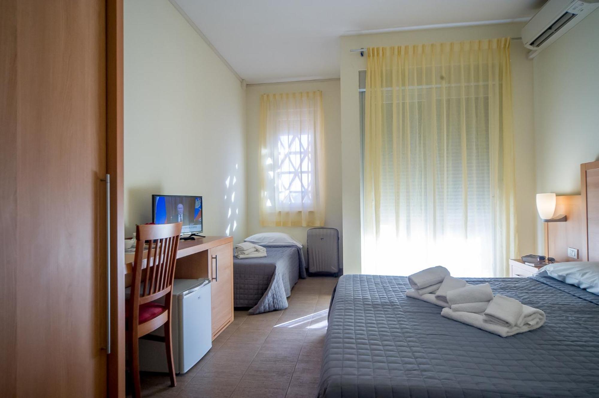 Triple Room - Photo 1