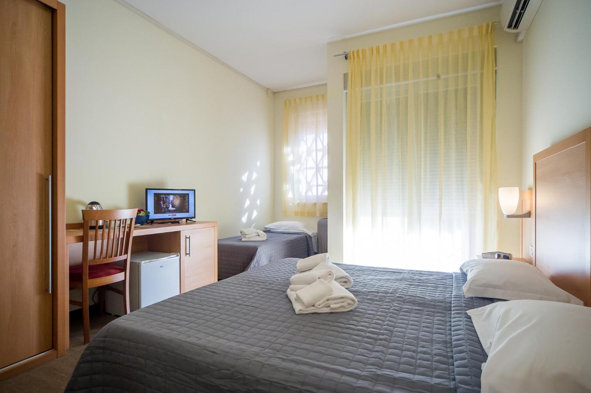 Triple Room - Photo 5